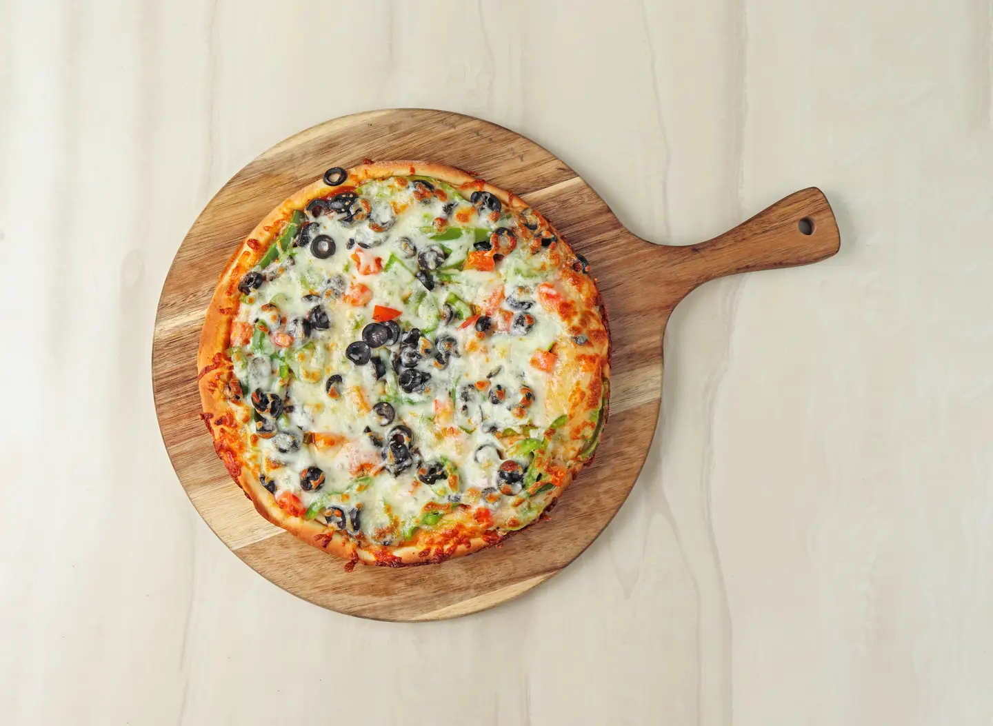 بيتزا جبنه زيتون - صغير