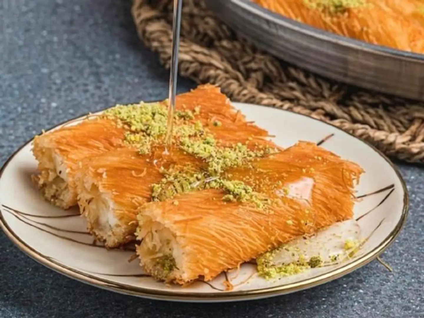 Mabrumah Kanafani Mix - Medium