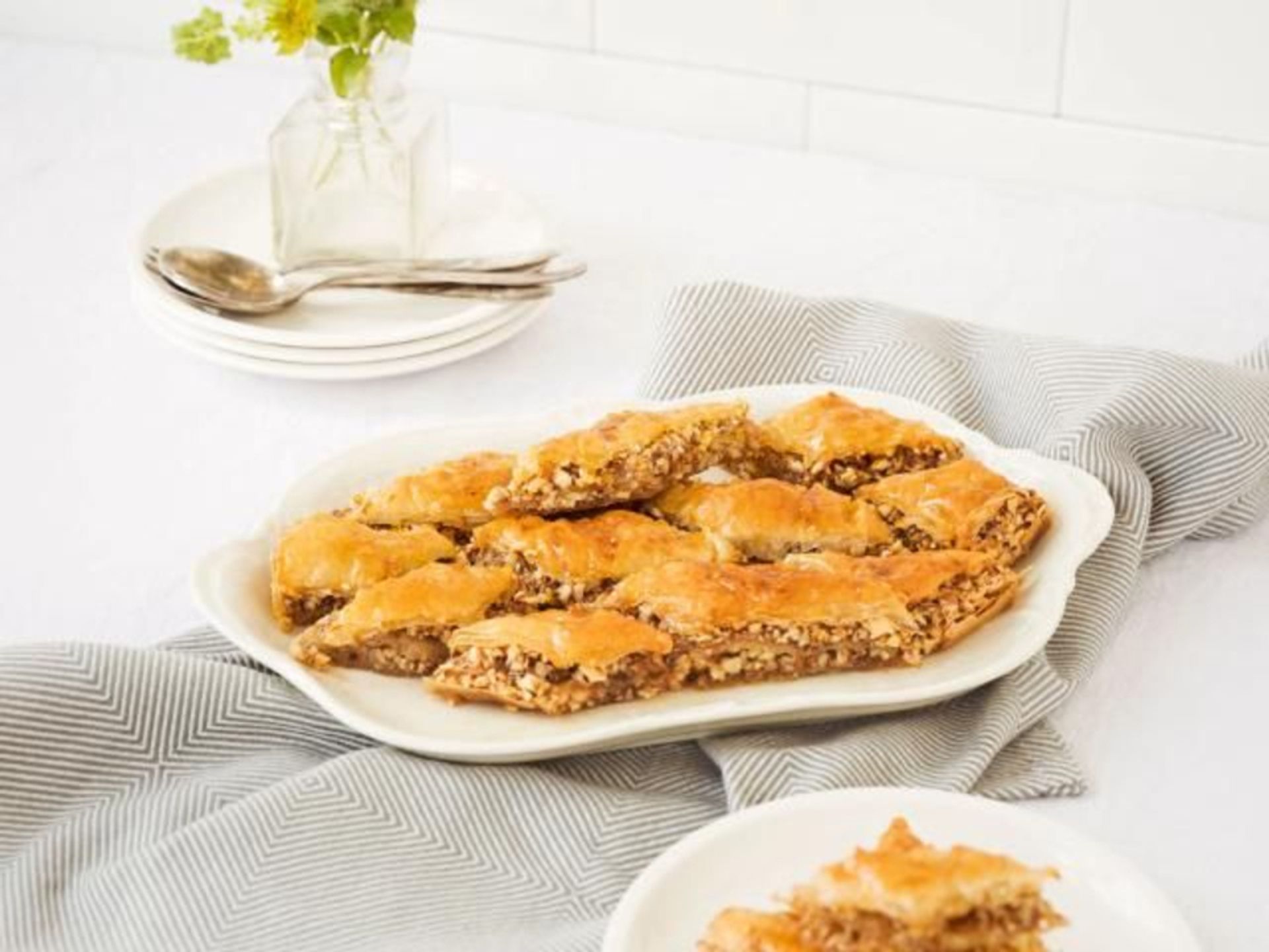 بقلاوة لوز - صغير