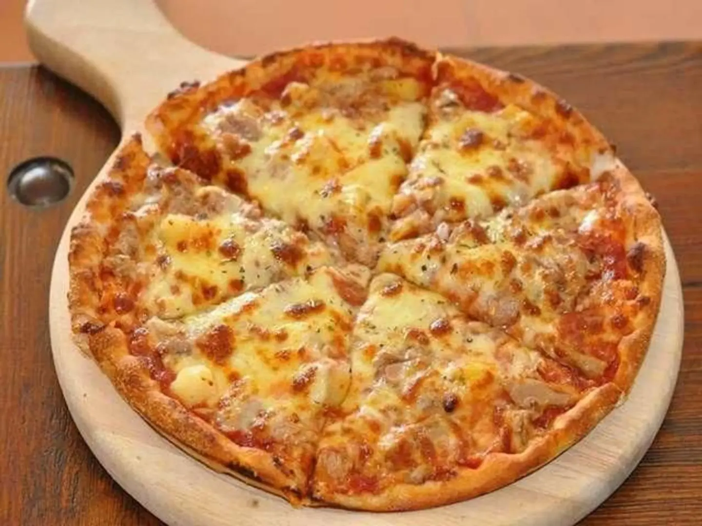 بيتزا التونة - بيتزا التونة-صغير