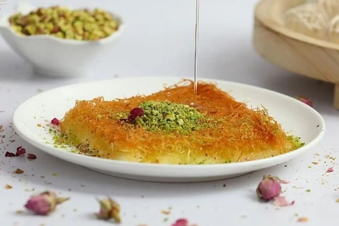 كنافة ست الكل جبنة - وسط