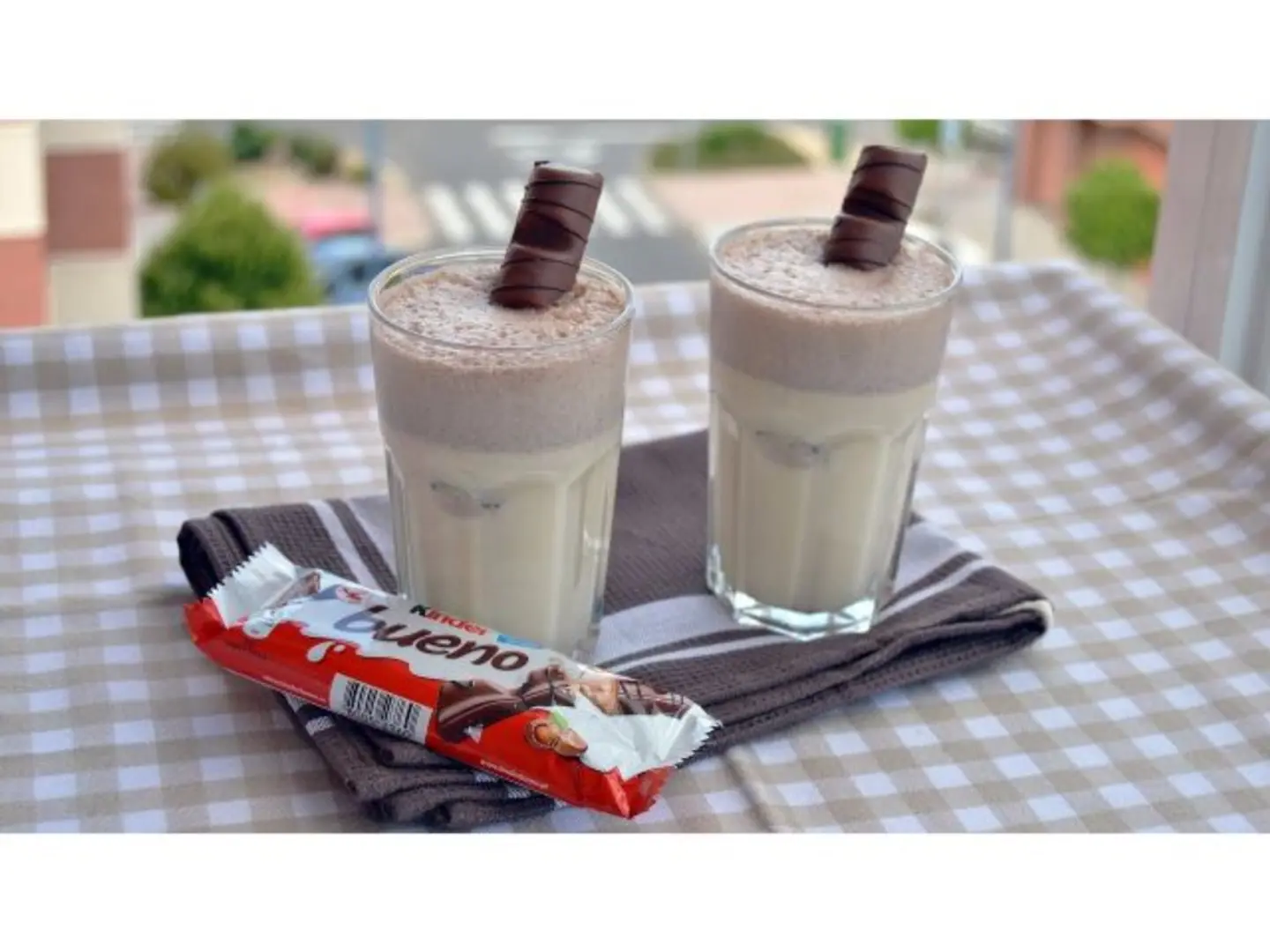 ميلك شيك كندر - لتر ونص