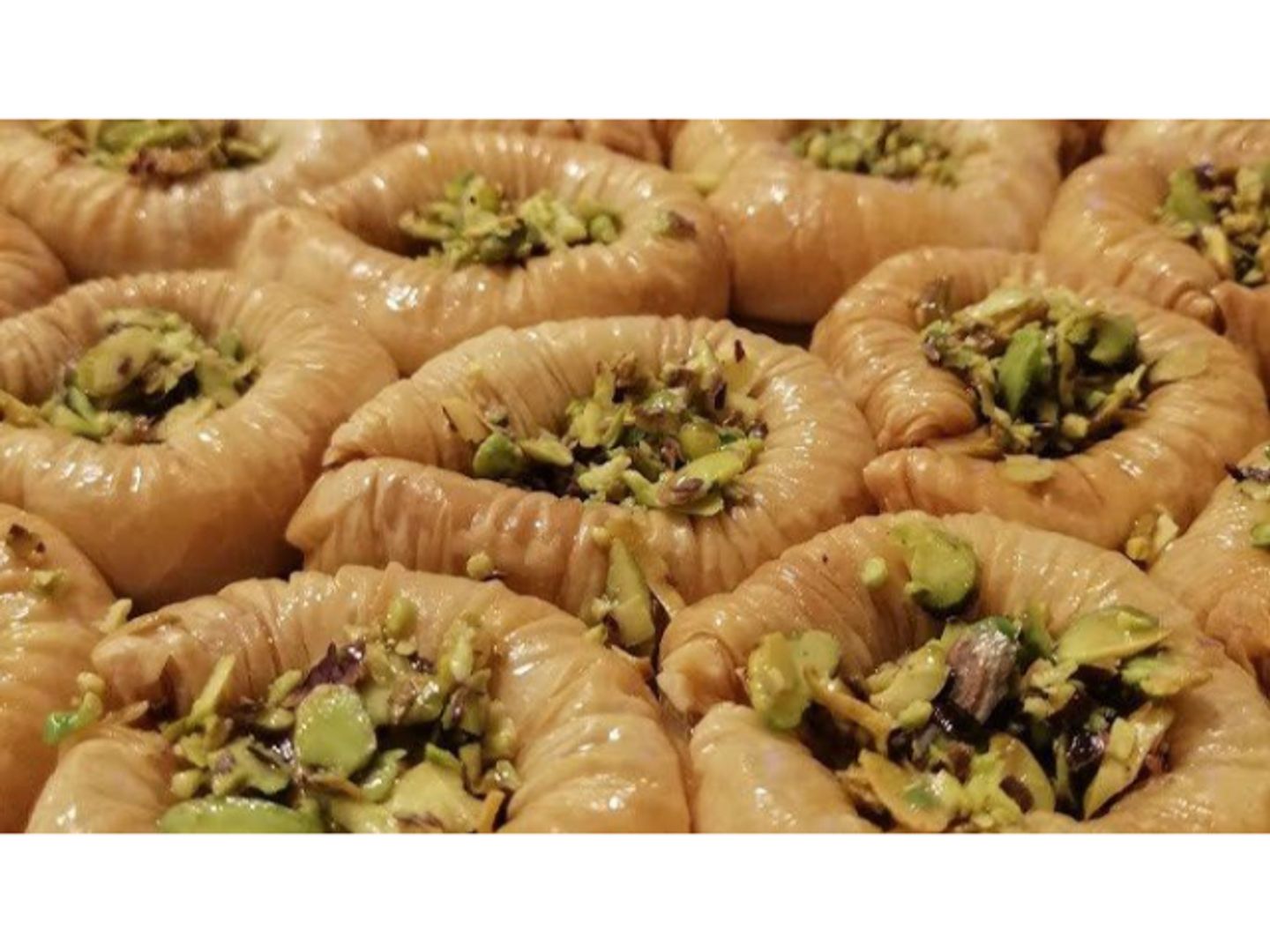اسوارة الست بالفستق - 500 جرام