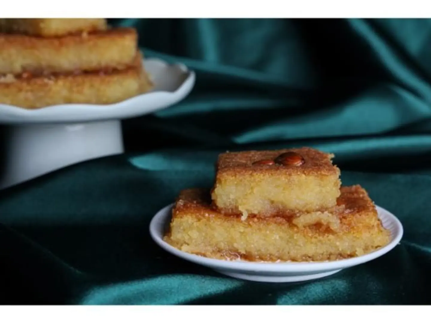 هريسة دمشقية باللوز - صغير