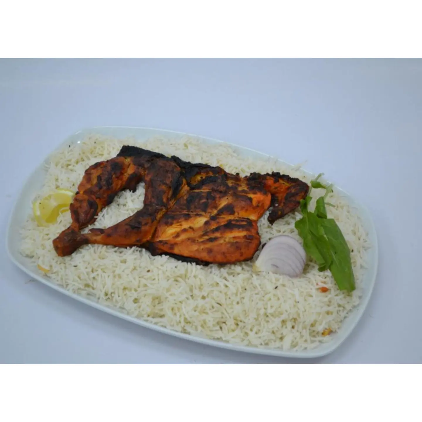 دجاج على الفحم مع الأرز - نص حبة دجاج