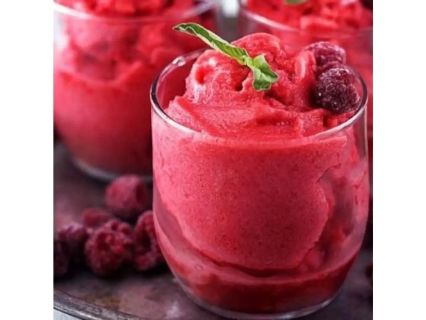 Strawberry Slash - Medium