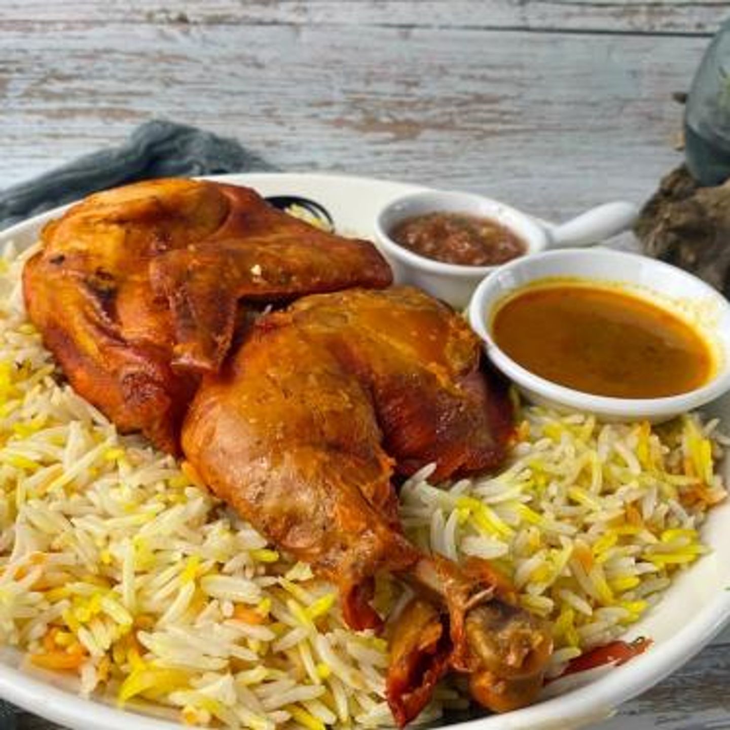 نصف حبة دجاج مندي  - ارز