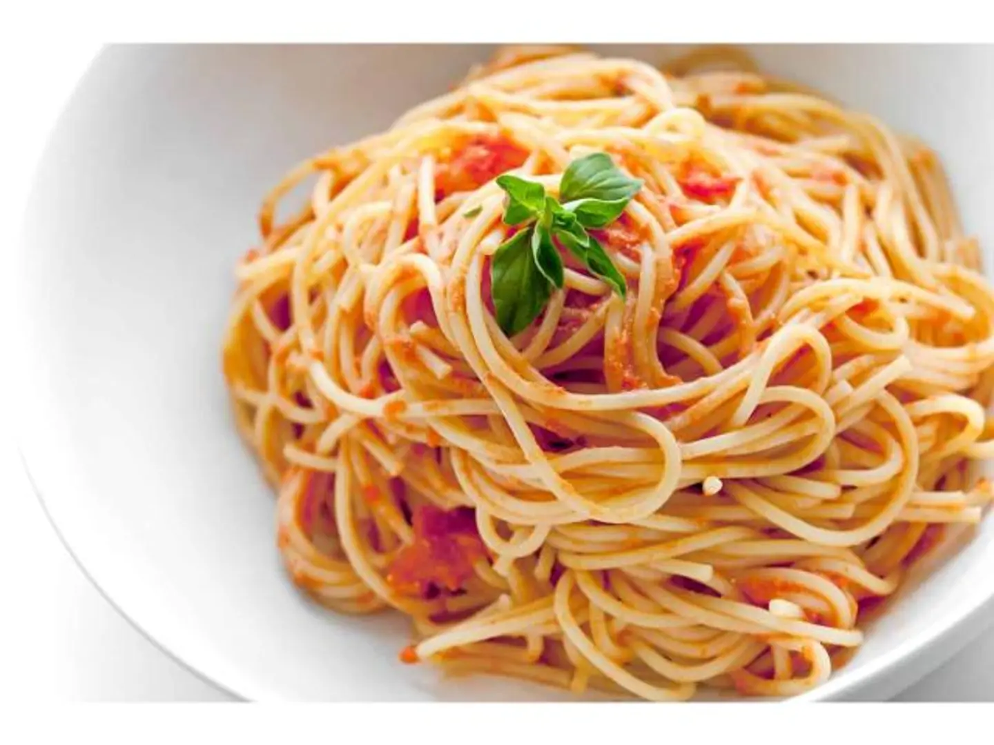 اسباغيتي الطماطم - صغير