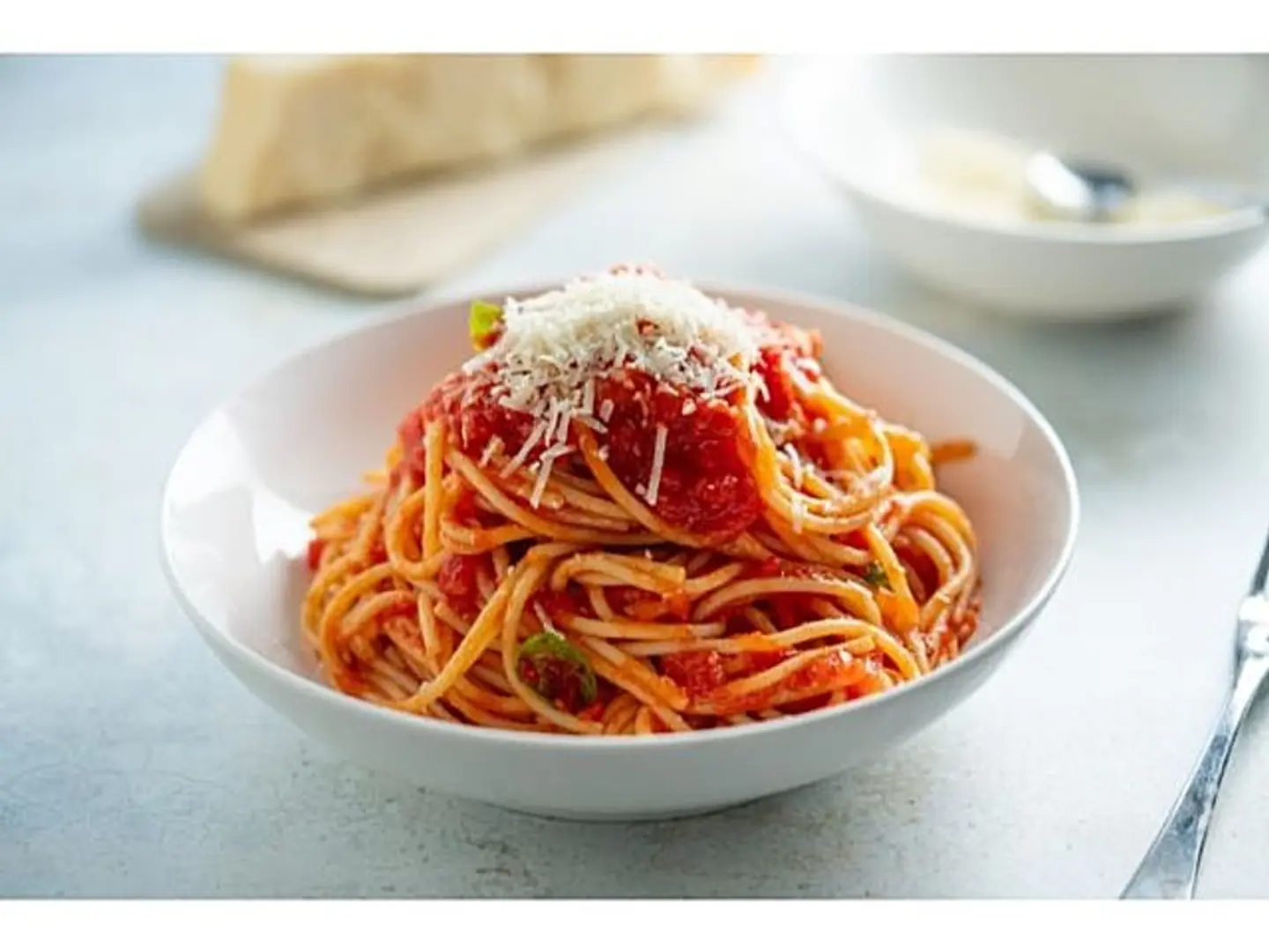 Pasta With Tomato Sauce - Medium