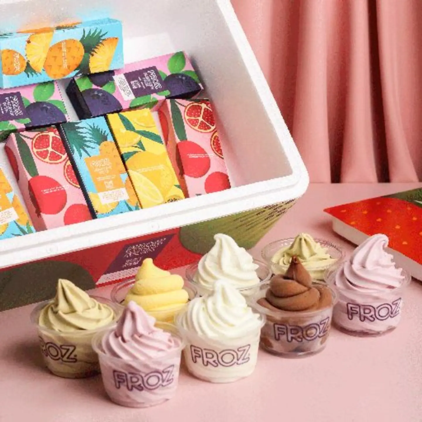 Family Box - 03 Mix 8 Cups With 5 Sauces