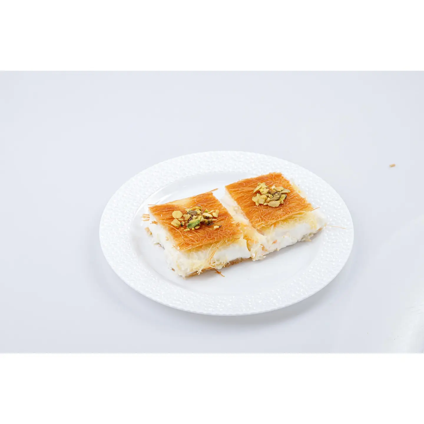 Kunafah Bayn Narin With Cream - 250 Grams