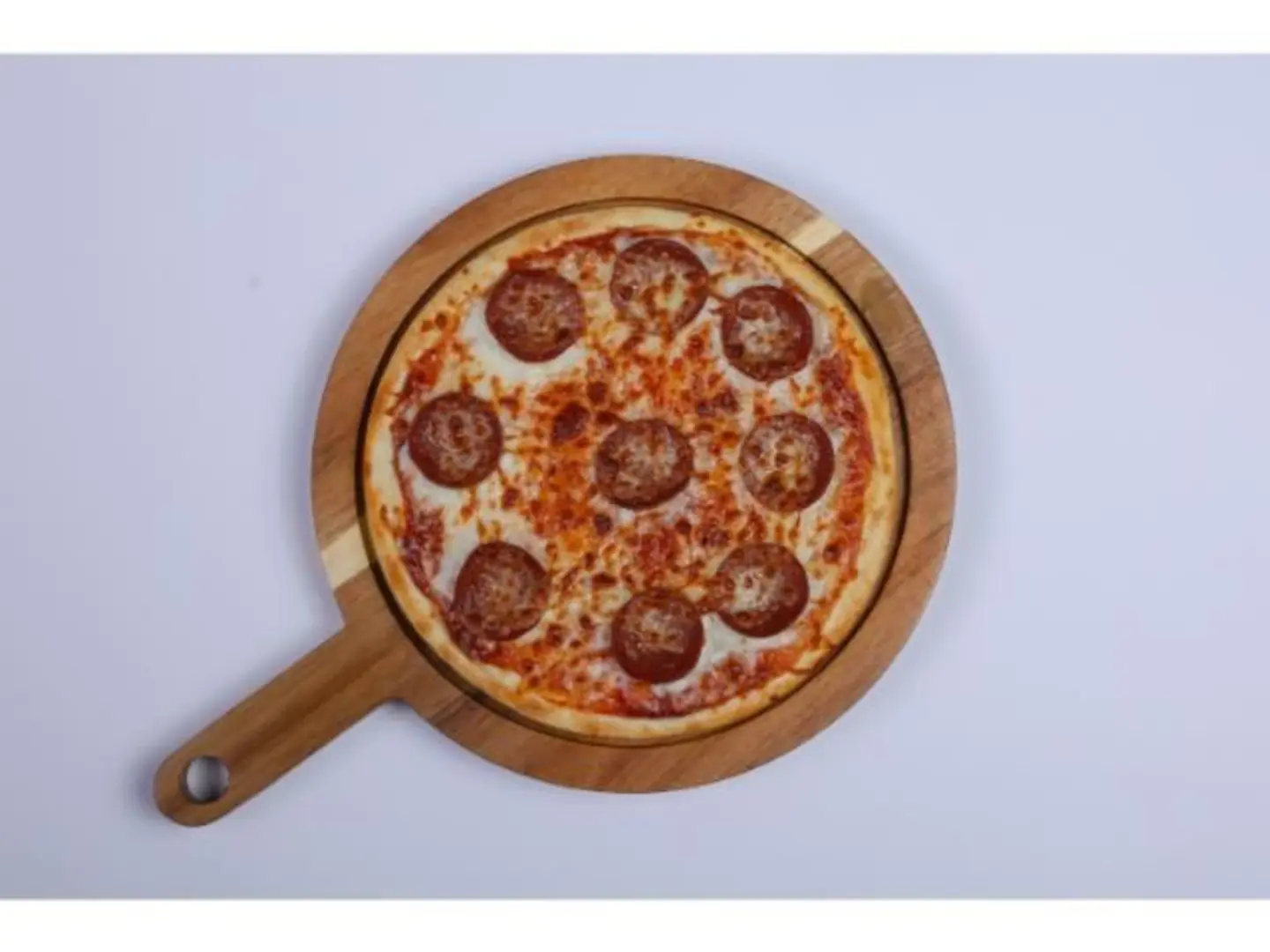 بيتزا بيبروني - صغير