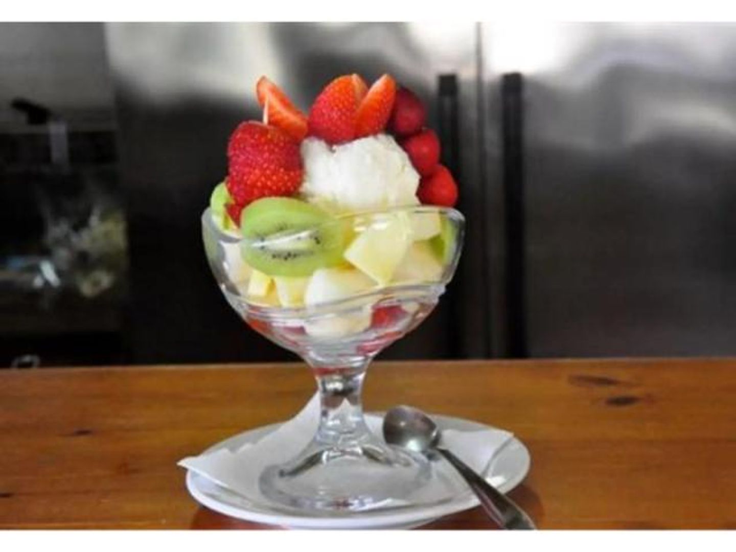 Fruits With Ice Cream - Cup