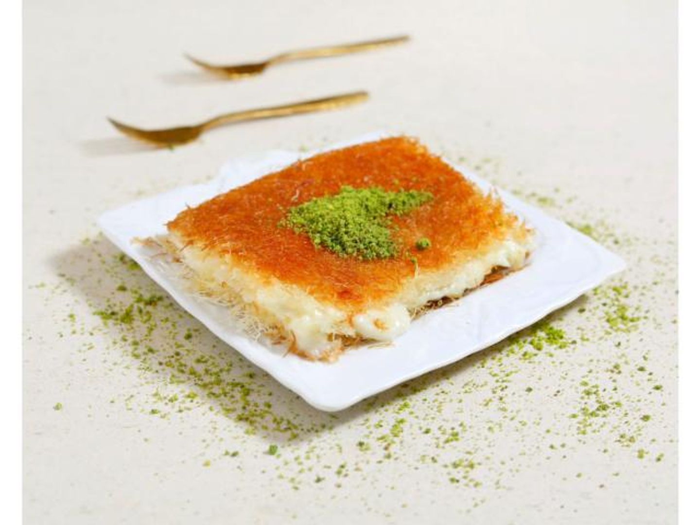 Rough Kunafah With Cream - Piece