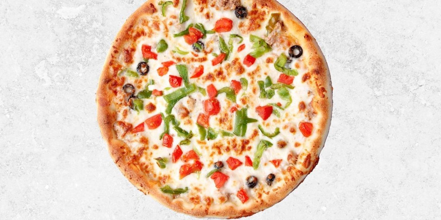 Melted Cheeseand Vegetables Pizza - Middle