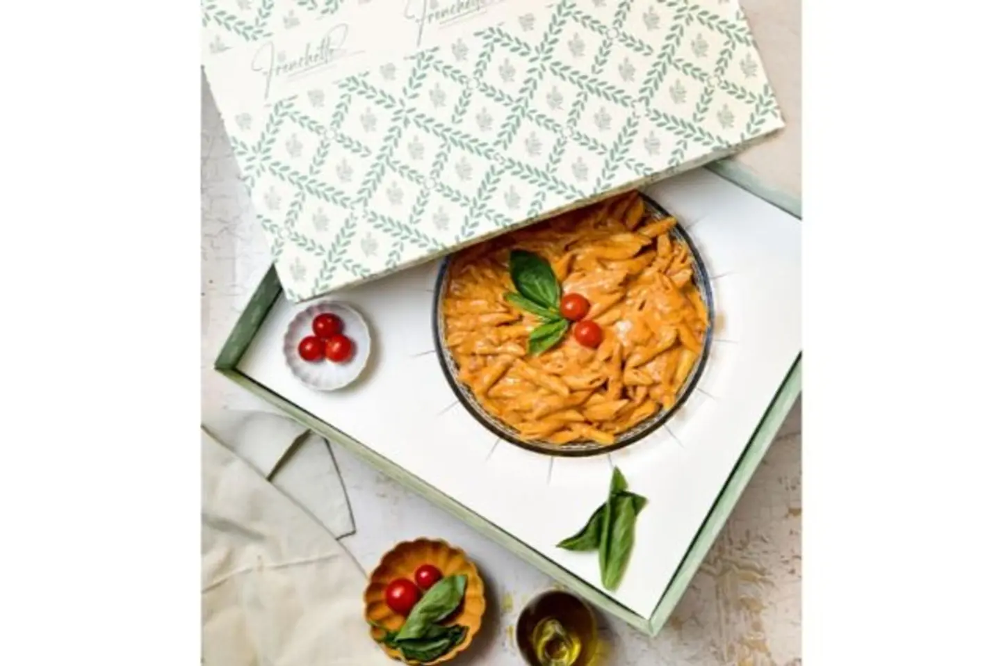 Chicken Pink Penne Pasta - Small