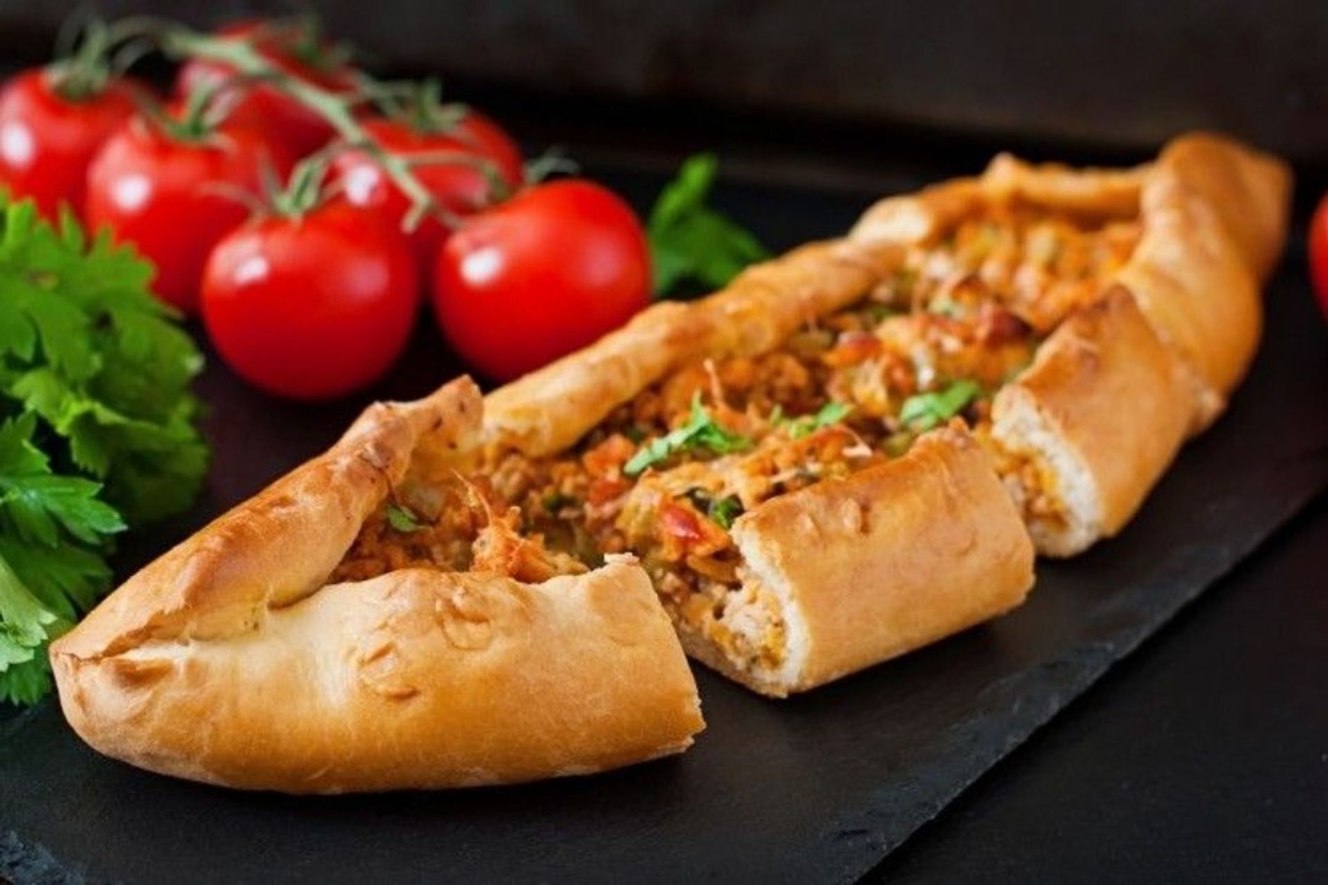 فطيرة لحم بيض - وسط