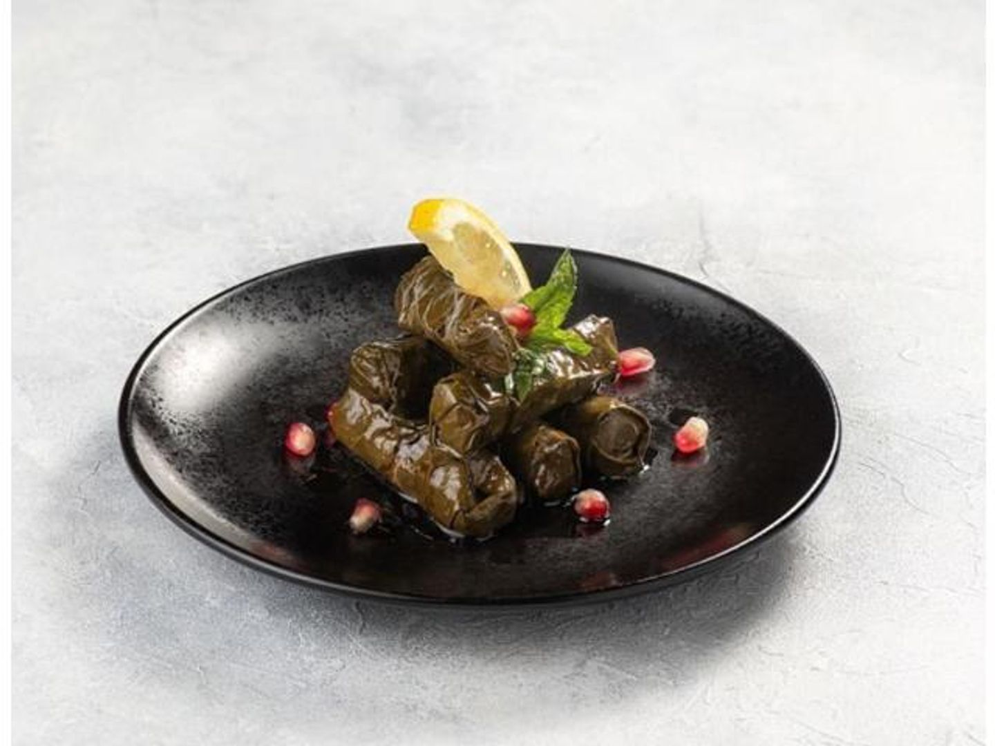 ورق عنب - رمان