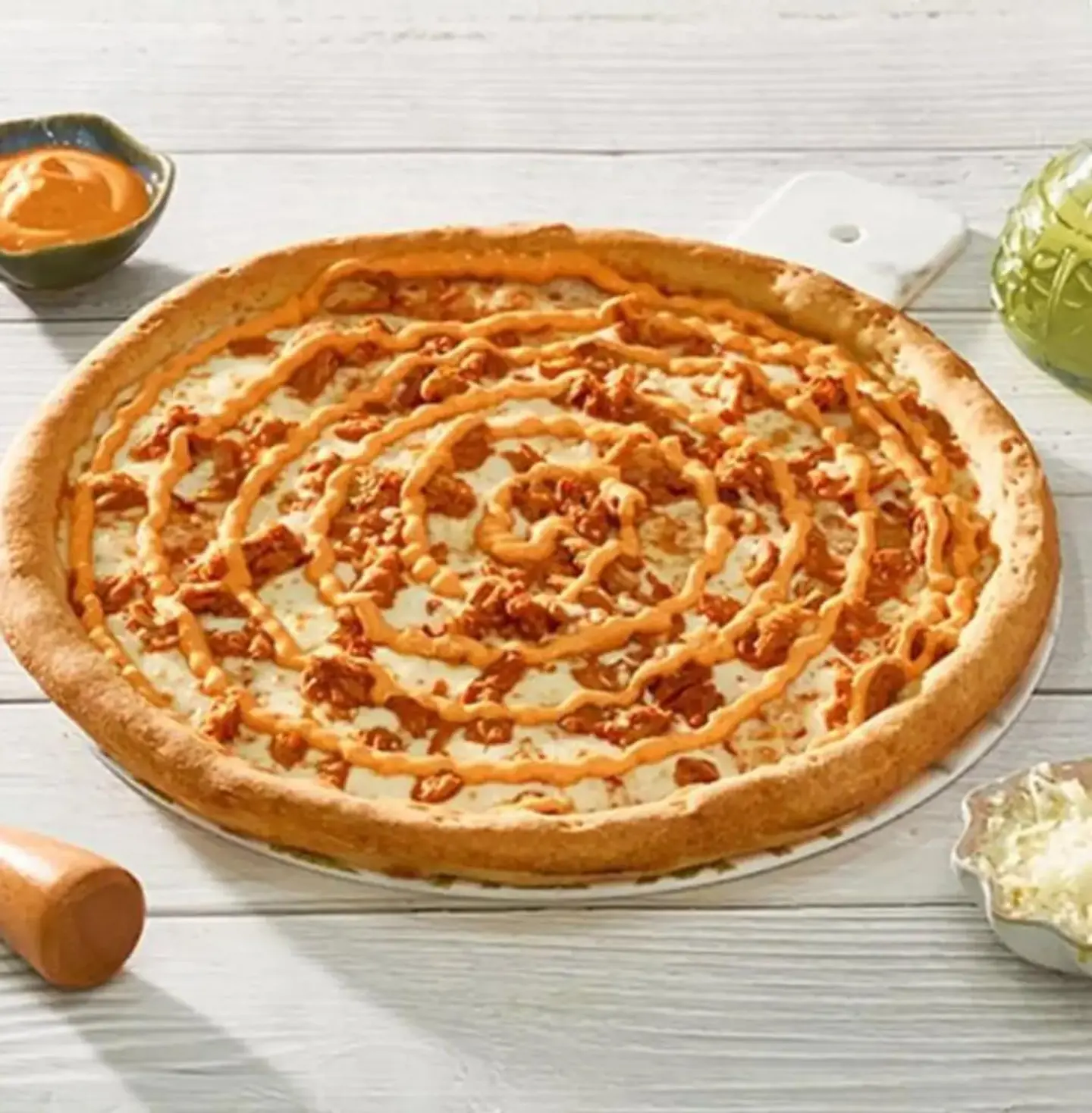 بيتزا ديناميت - وسط