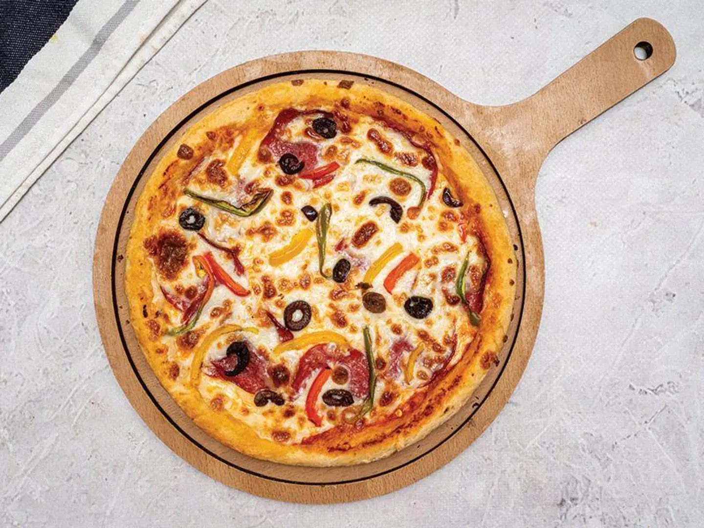 بيتزا شعبي باللحم - صغير