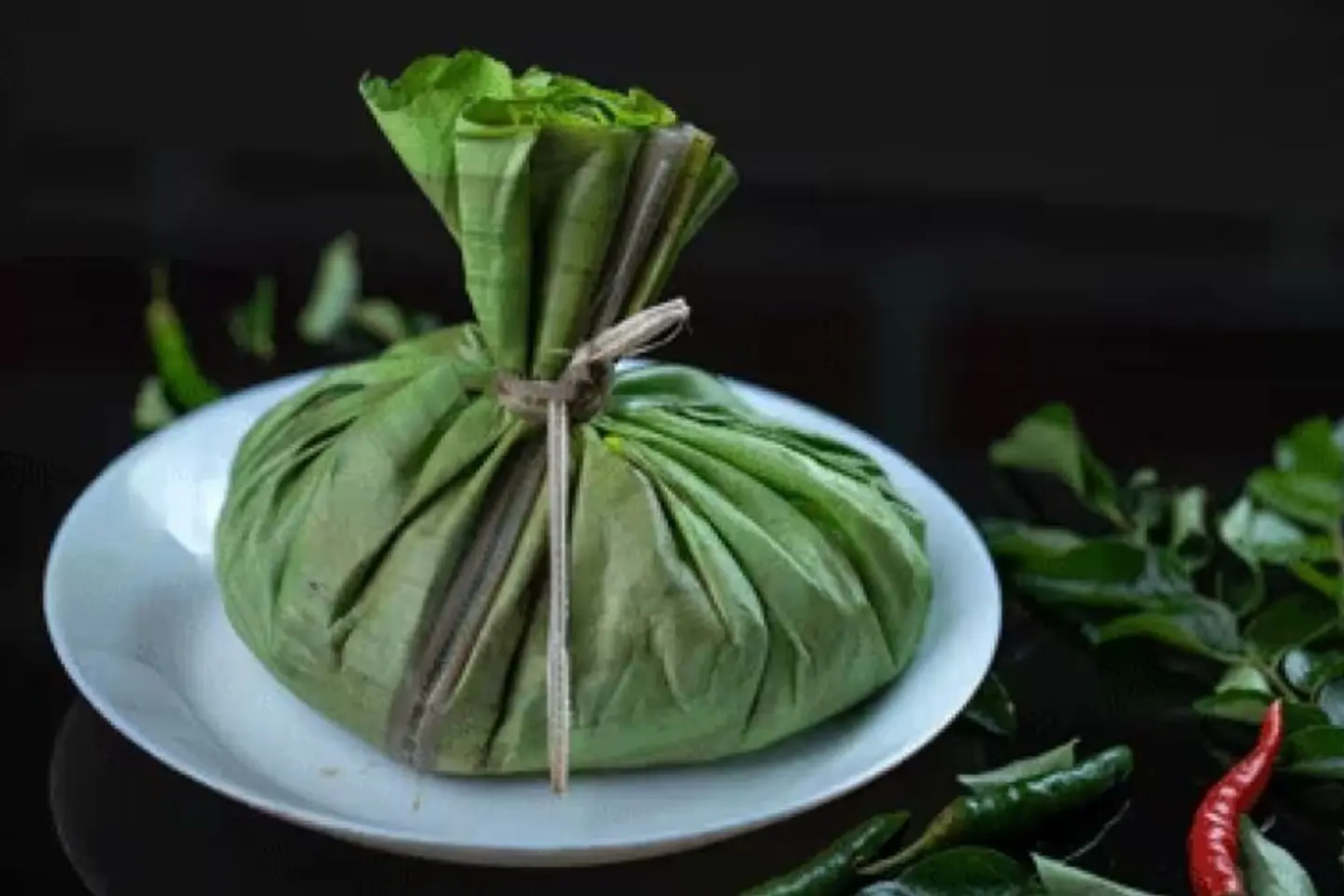 Kizhi Kerala Porotta - Beef Kizhi Porotta