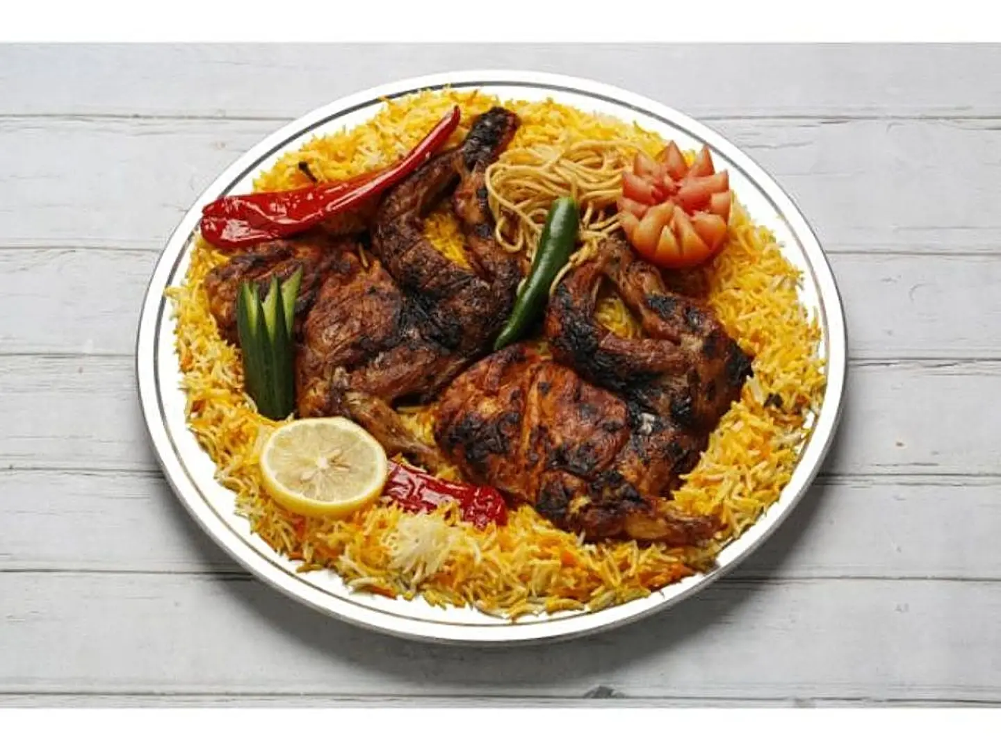 دجاج فحم مع رز مندي مثلوثه - نصف حبة