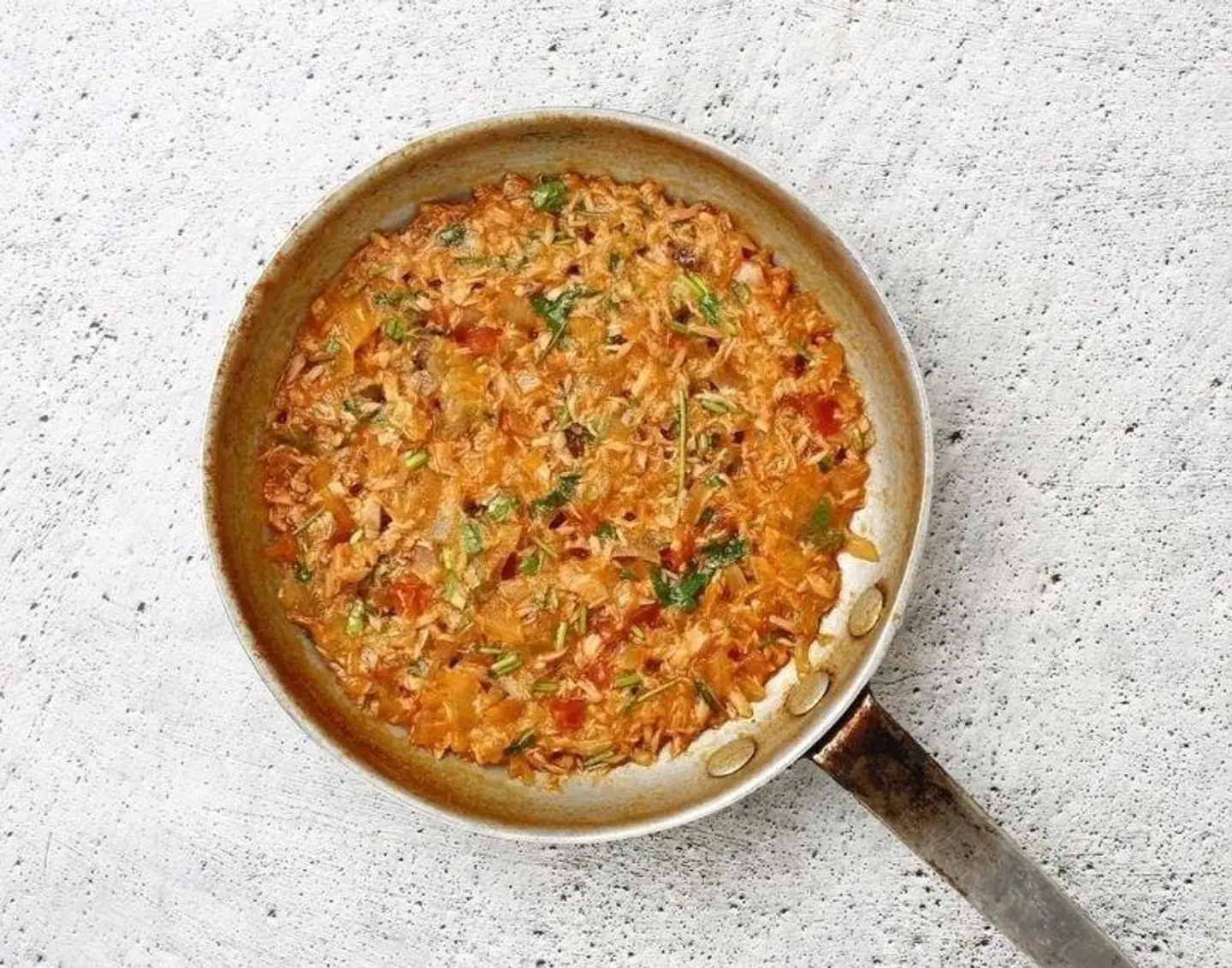 فاصوليا حمراء بالتونة - عادي