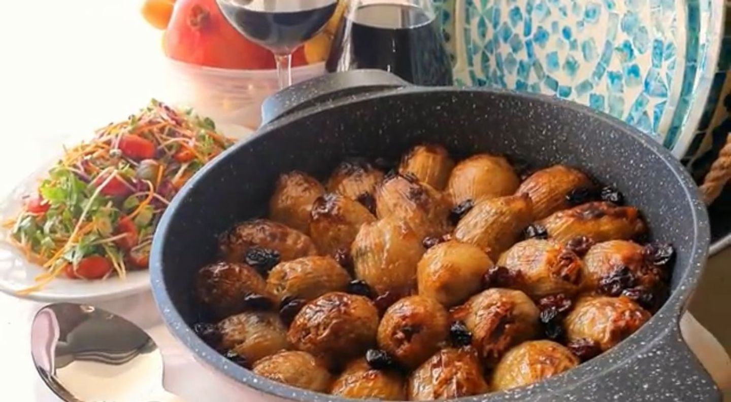 Mini Onions - 12 Piece