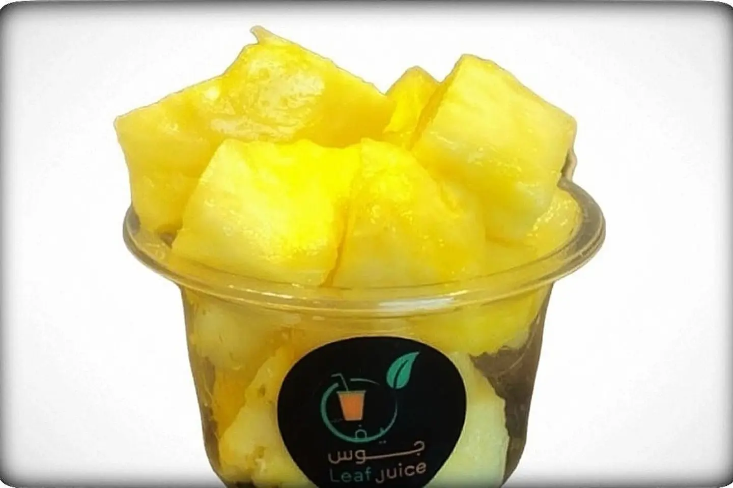 قطع اناناس - وسط