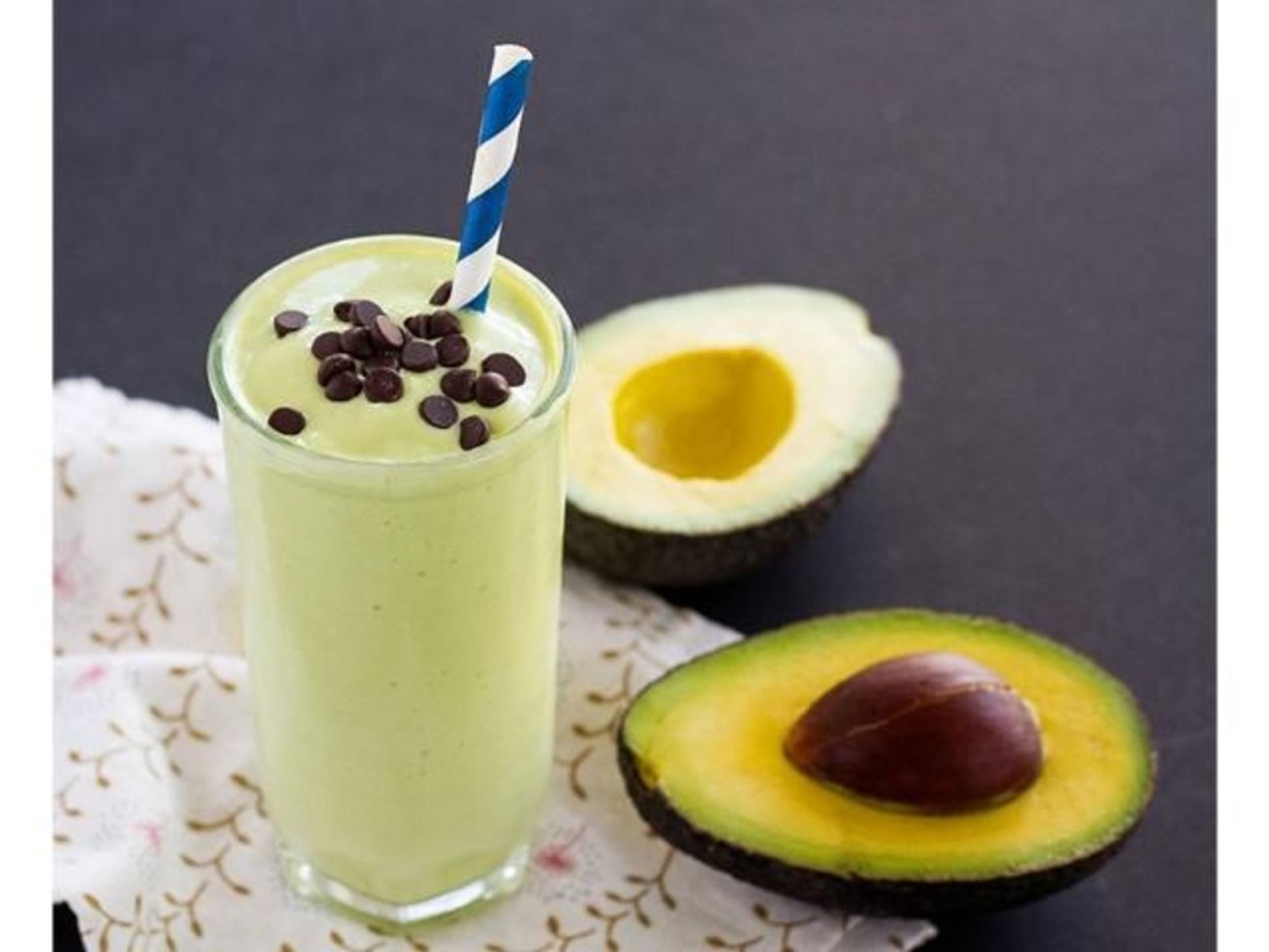 عصير افوكادو - وسط