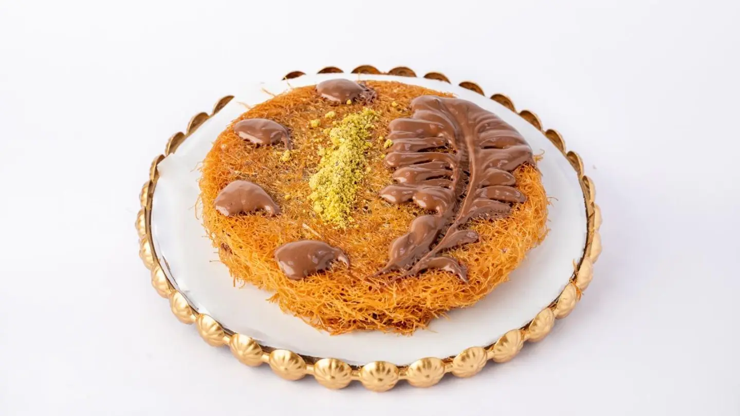 كنافة بين نارين نوتيلا - وسط