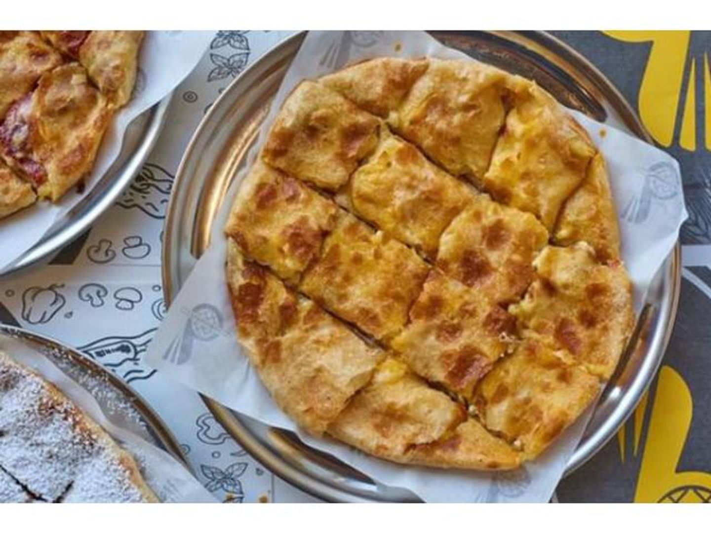 فطيرة قنبلة شرقى - صغير