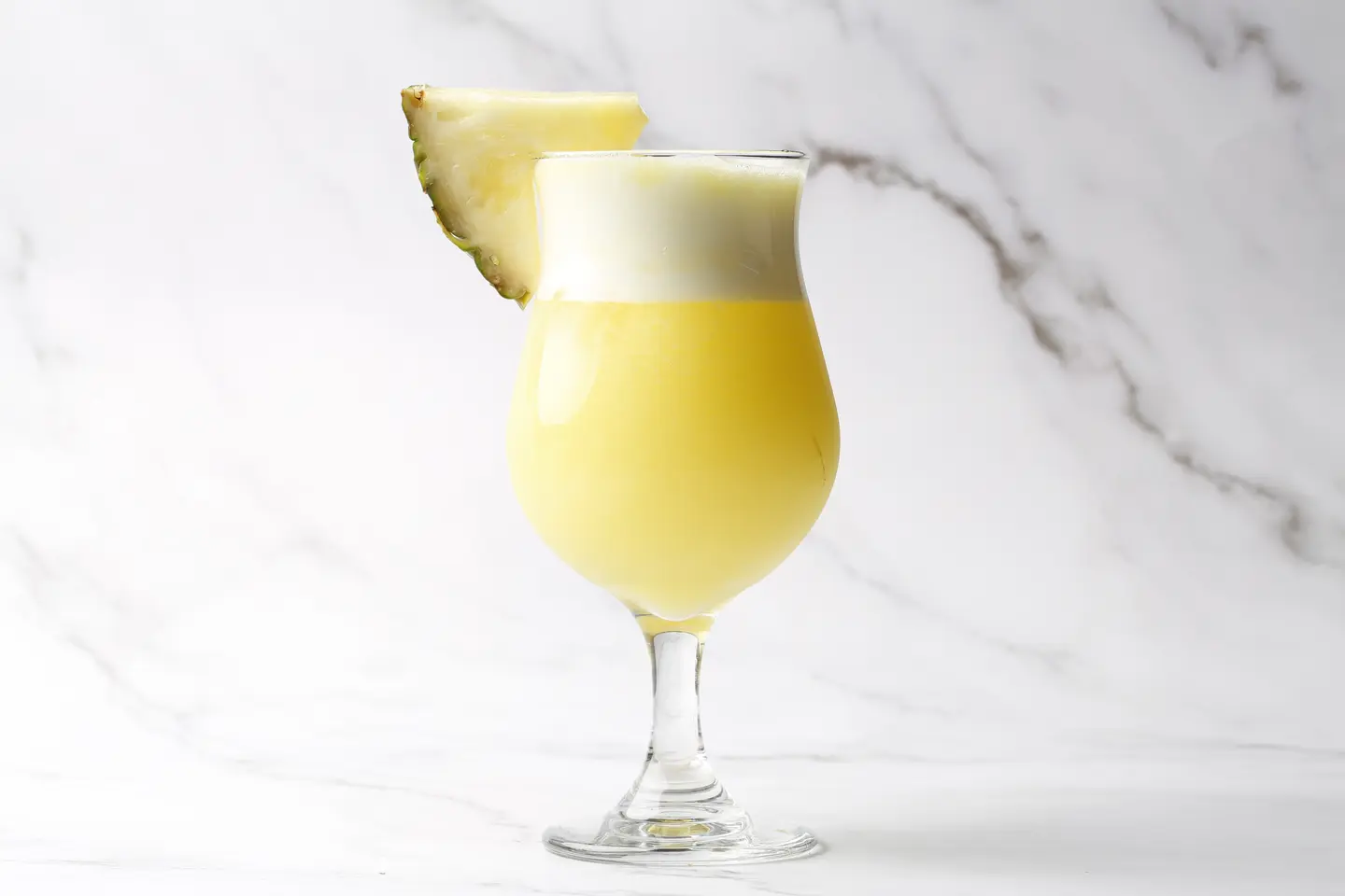 بينا كولادا - كوب