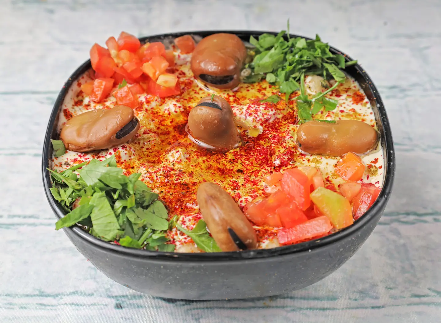 فول بالطحينة - وسط