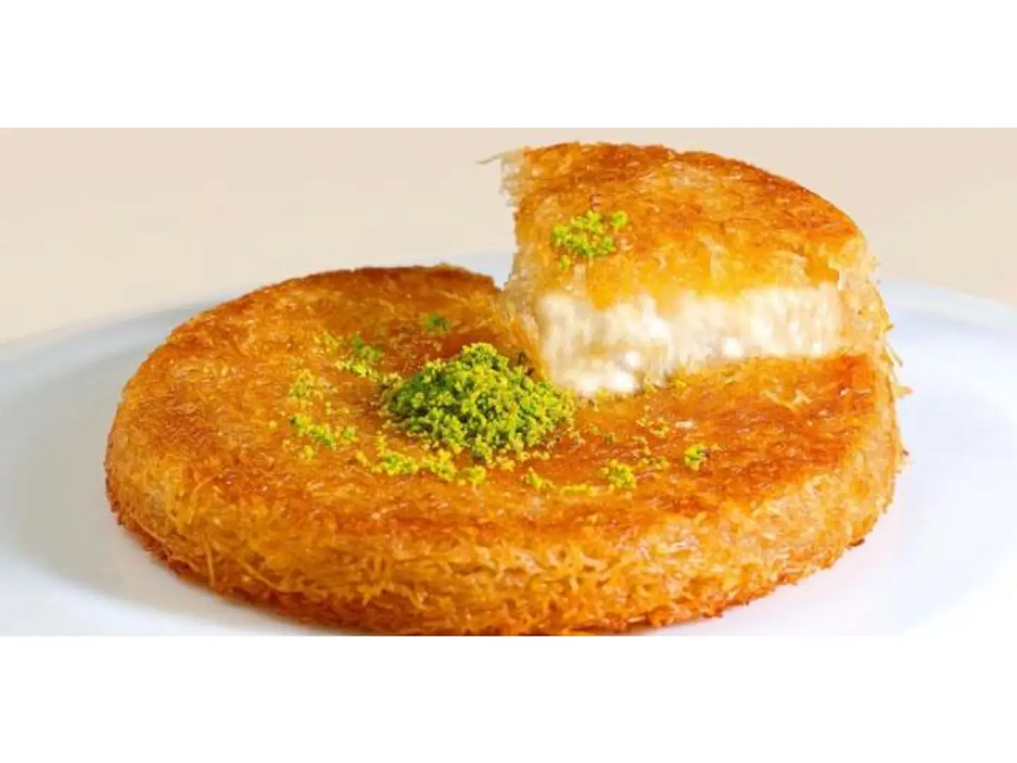 كنافه بالقشطه - وسط