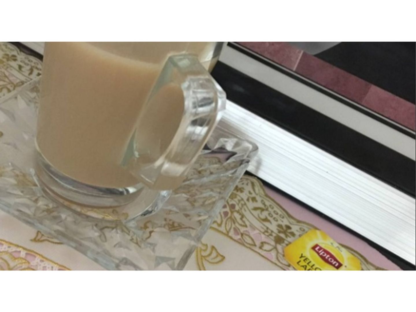 حليب حار مع ليبتون - صغير