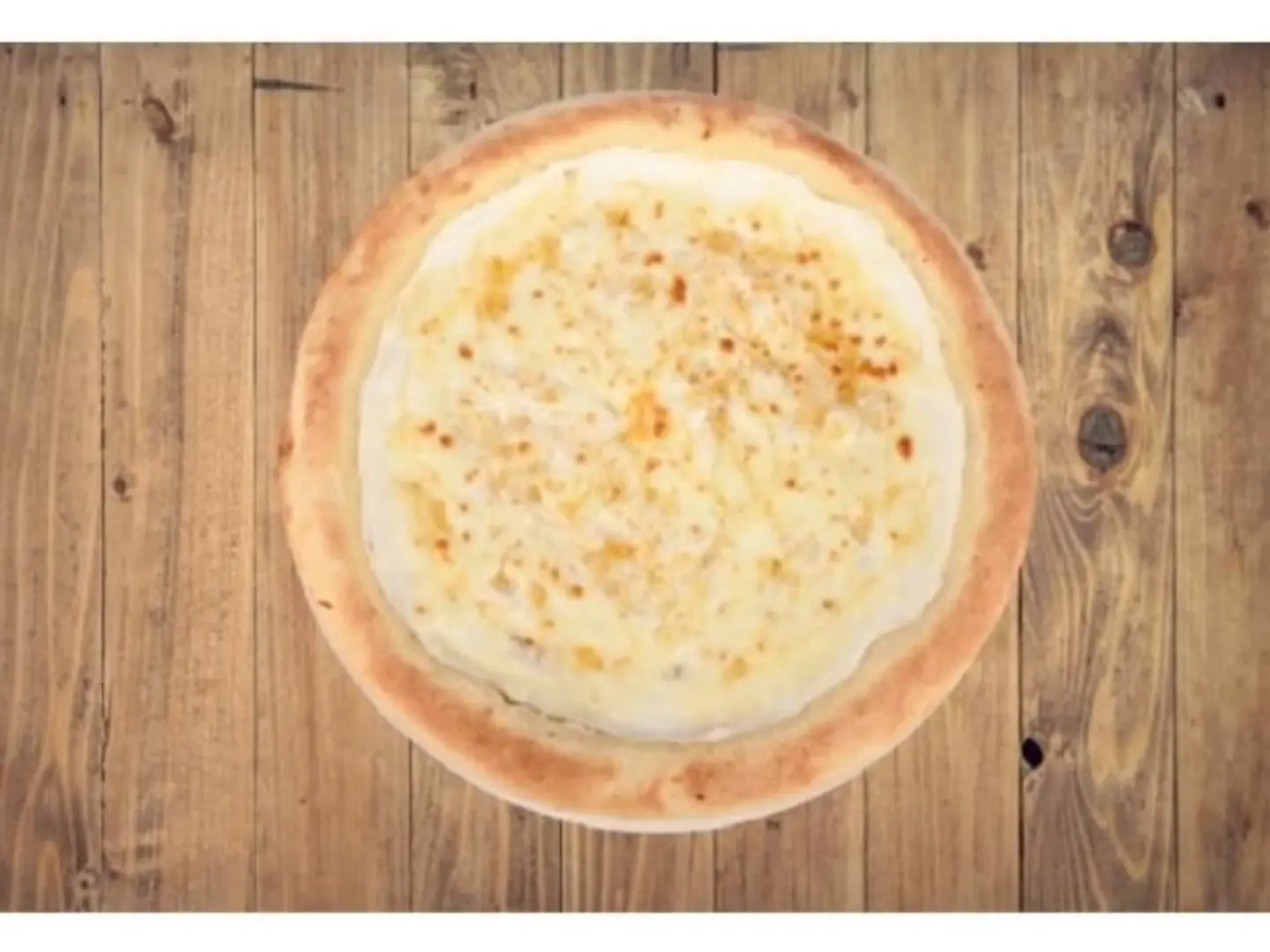 Ash Albulbul Pizza With Cream And Honey - Small