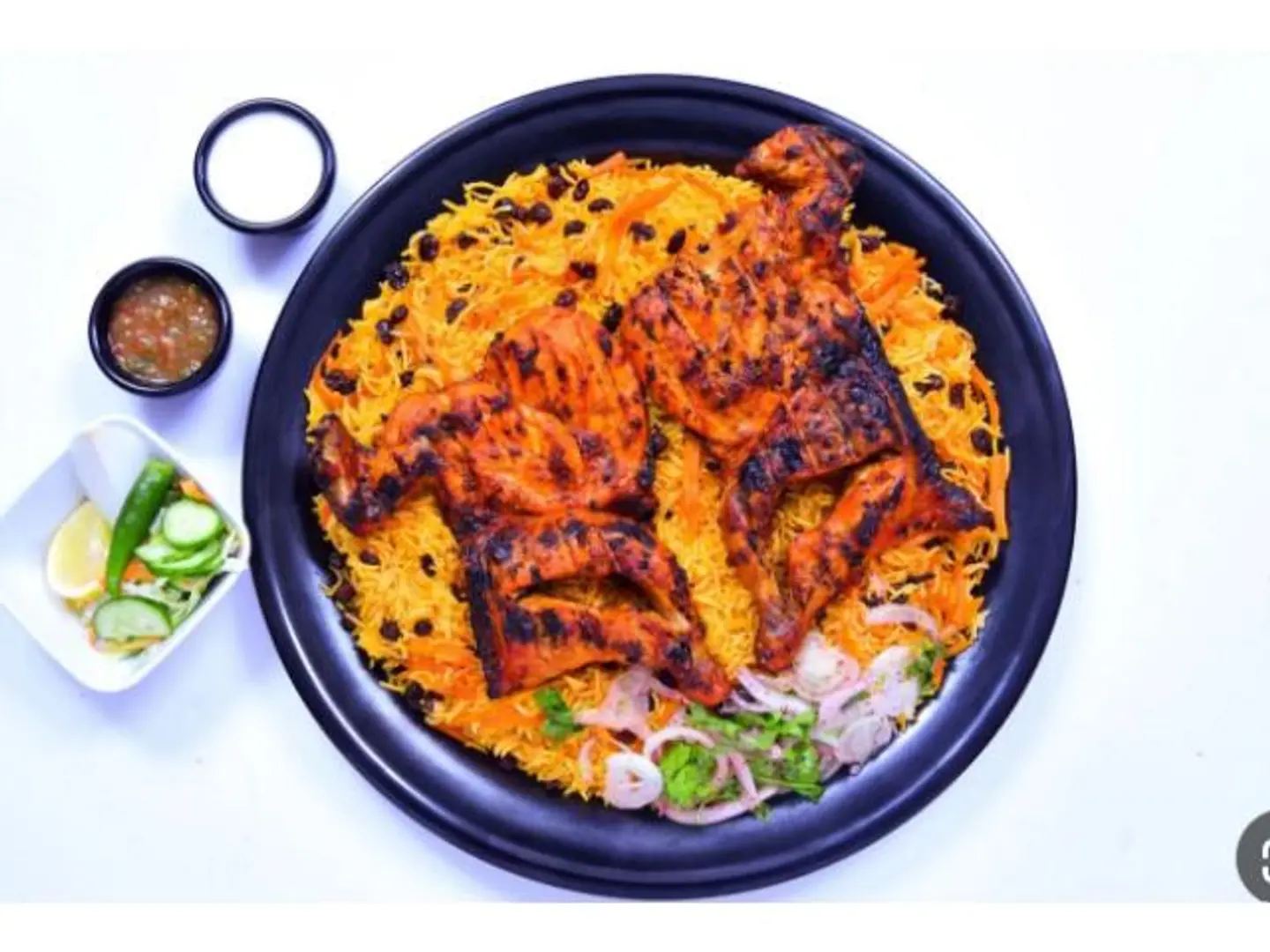 دجاج على الفحم مع رز - نص حبة دجاج