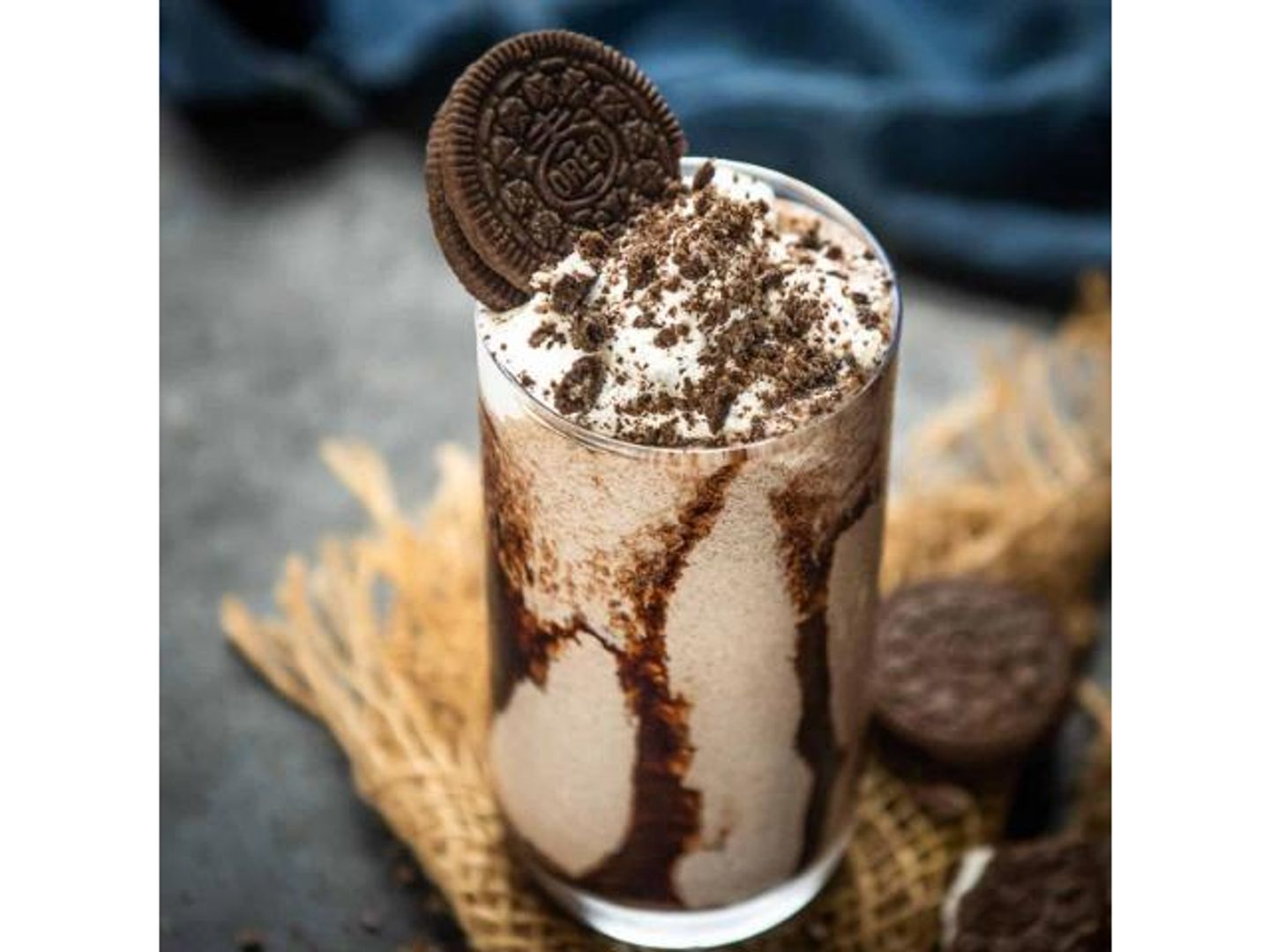 Oreo Milkshake - Medium
