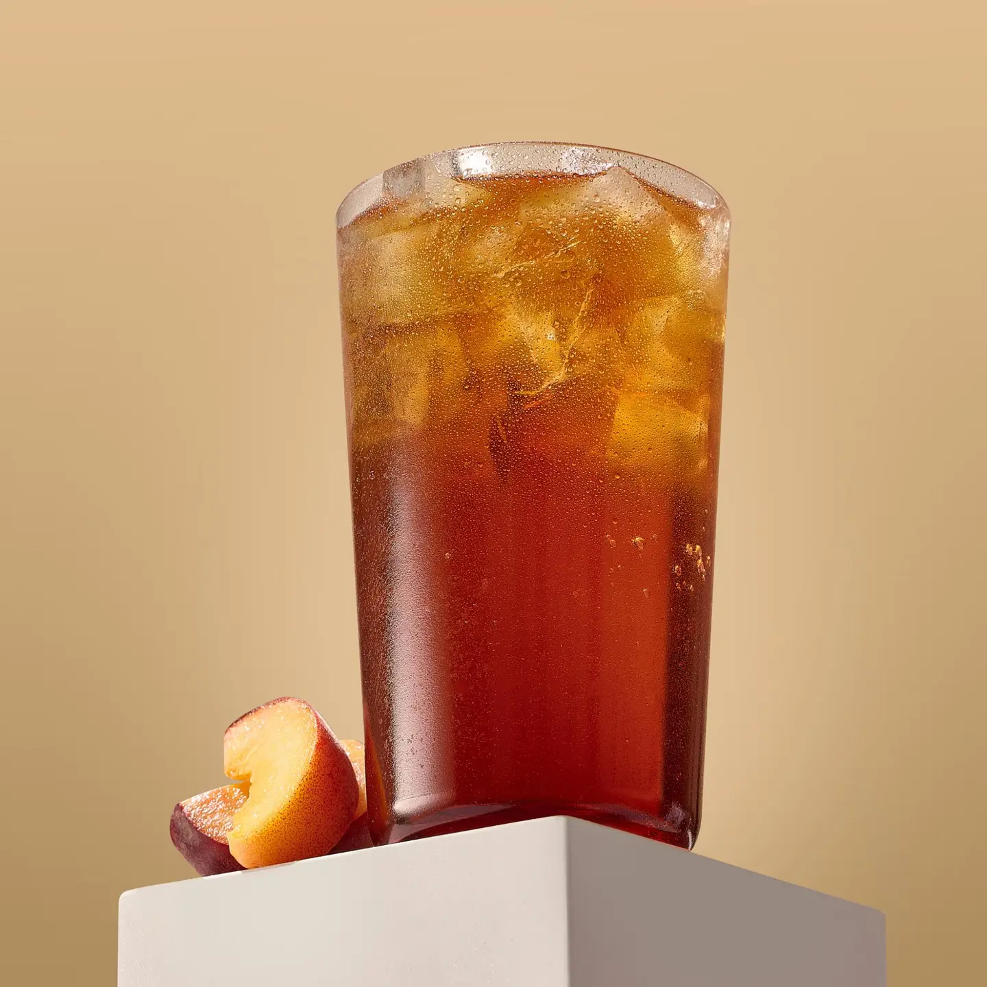 Iced Peach Tea - Medium
