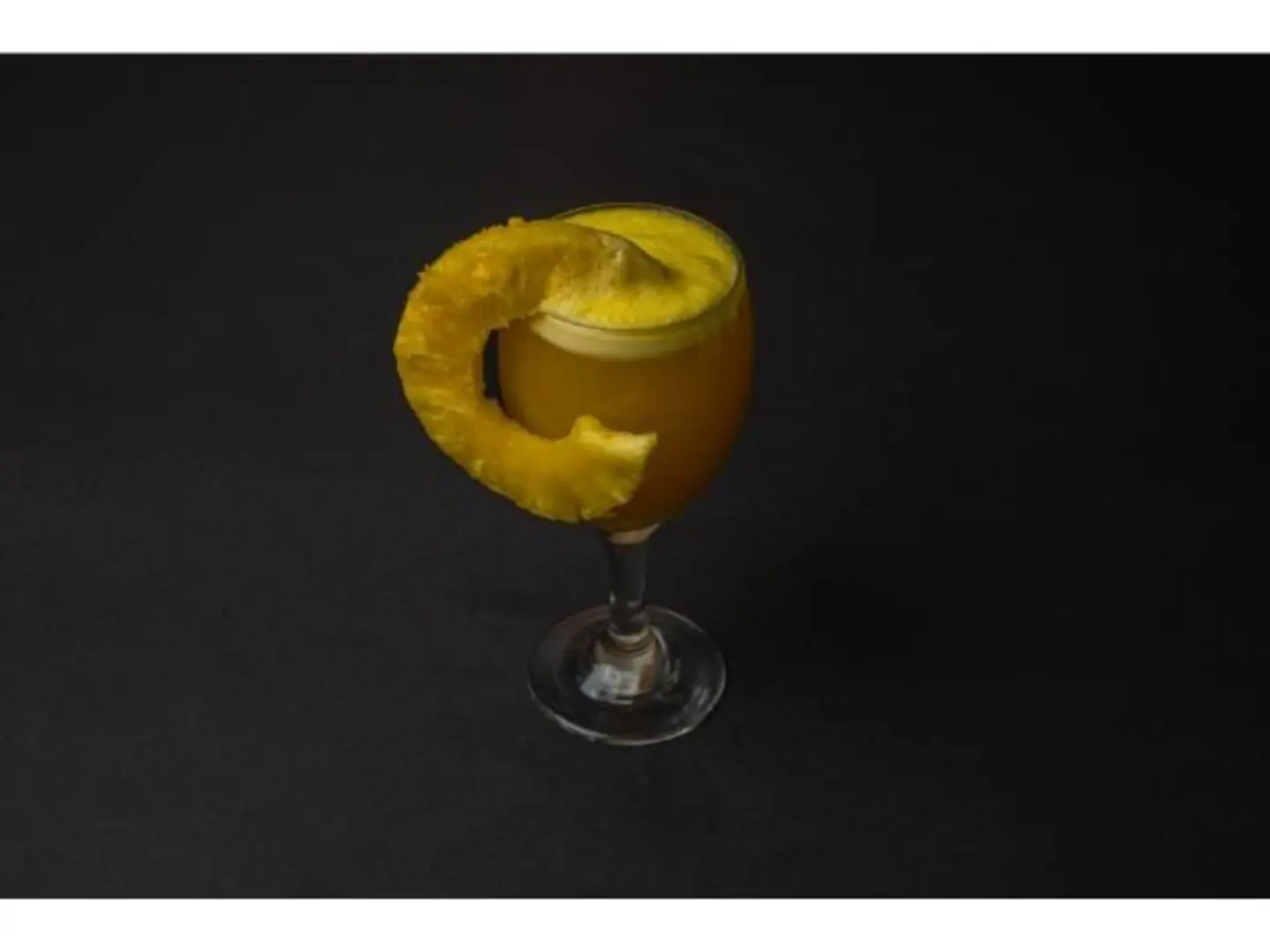 عصير اناناس - كوب كبير