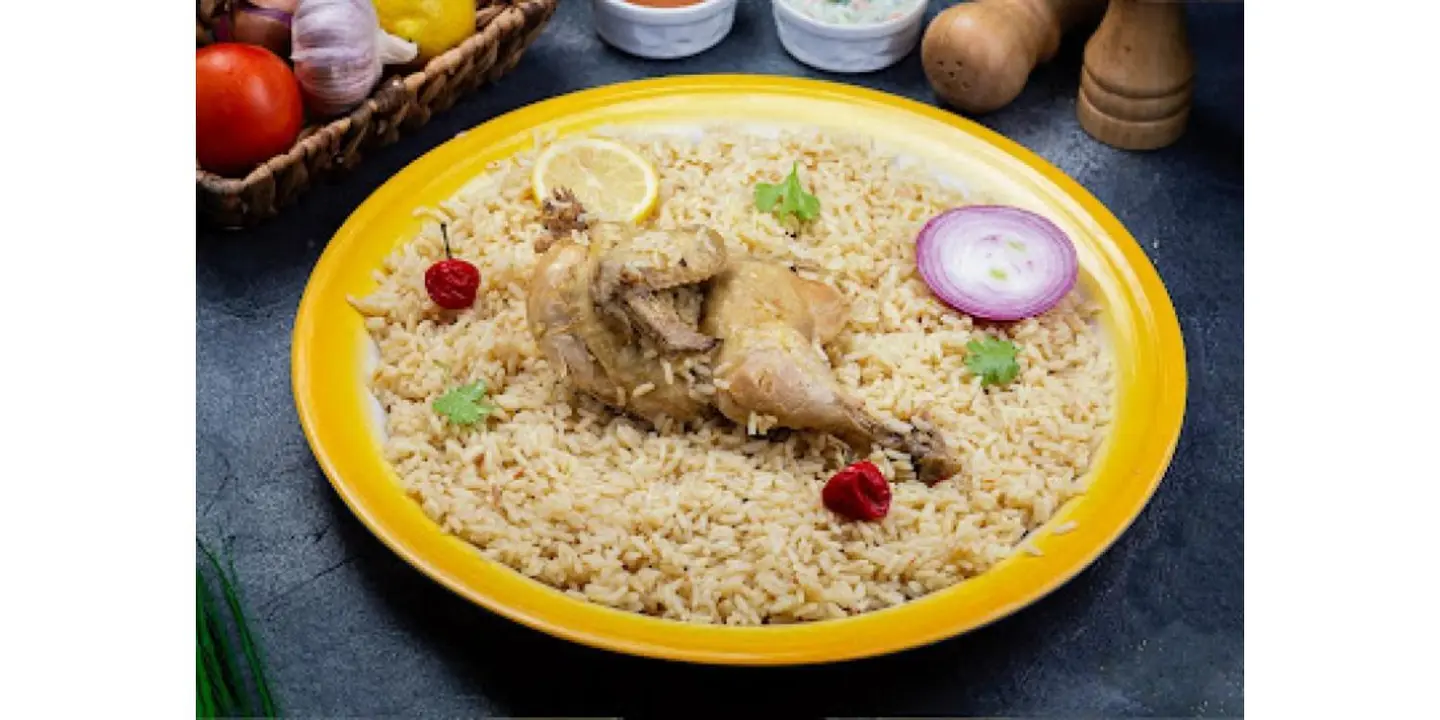 دجاج كبسة العقبة - نصف دجاجة