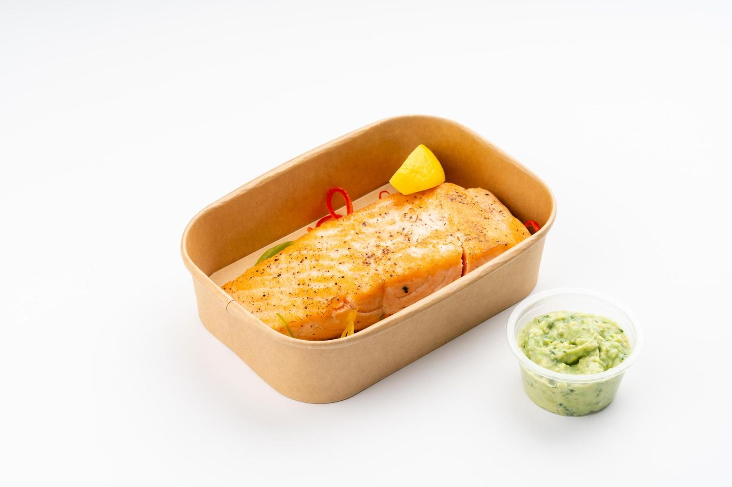 Salmon With Avocado - 100 Gm