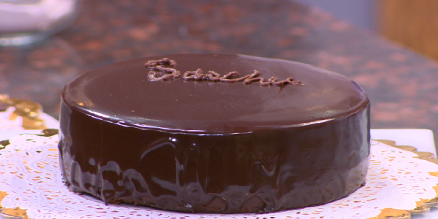 Sakher Cake - Piece
