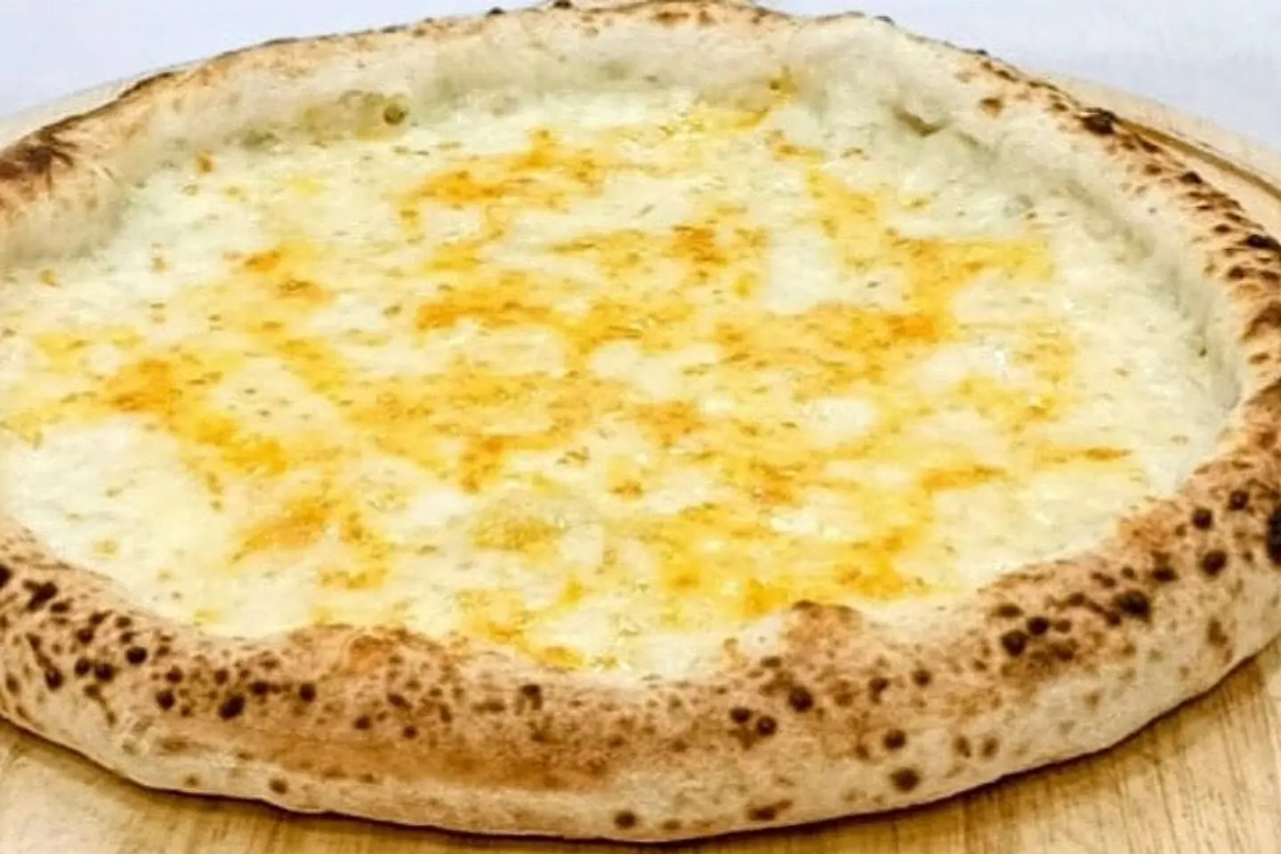 Quattro Formaggio Pizza - Large