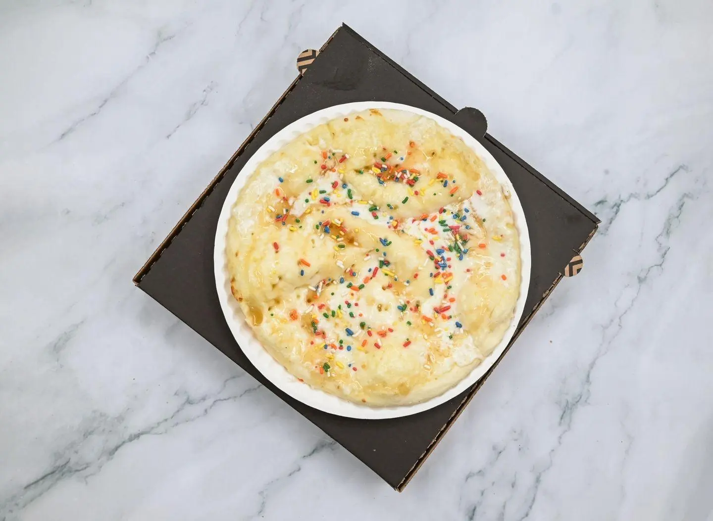 بيتزا عش بلبل بالمكسرات - صغير