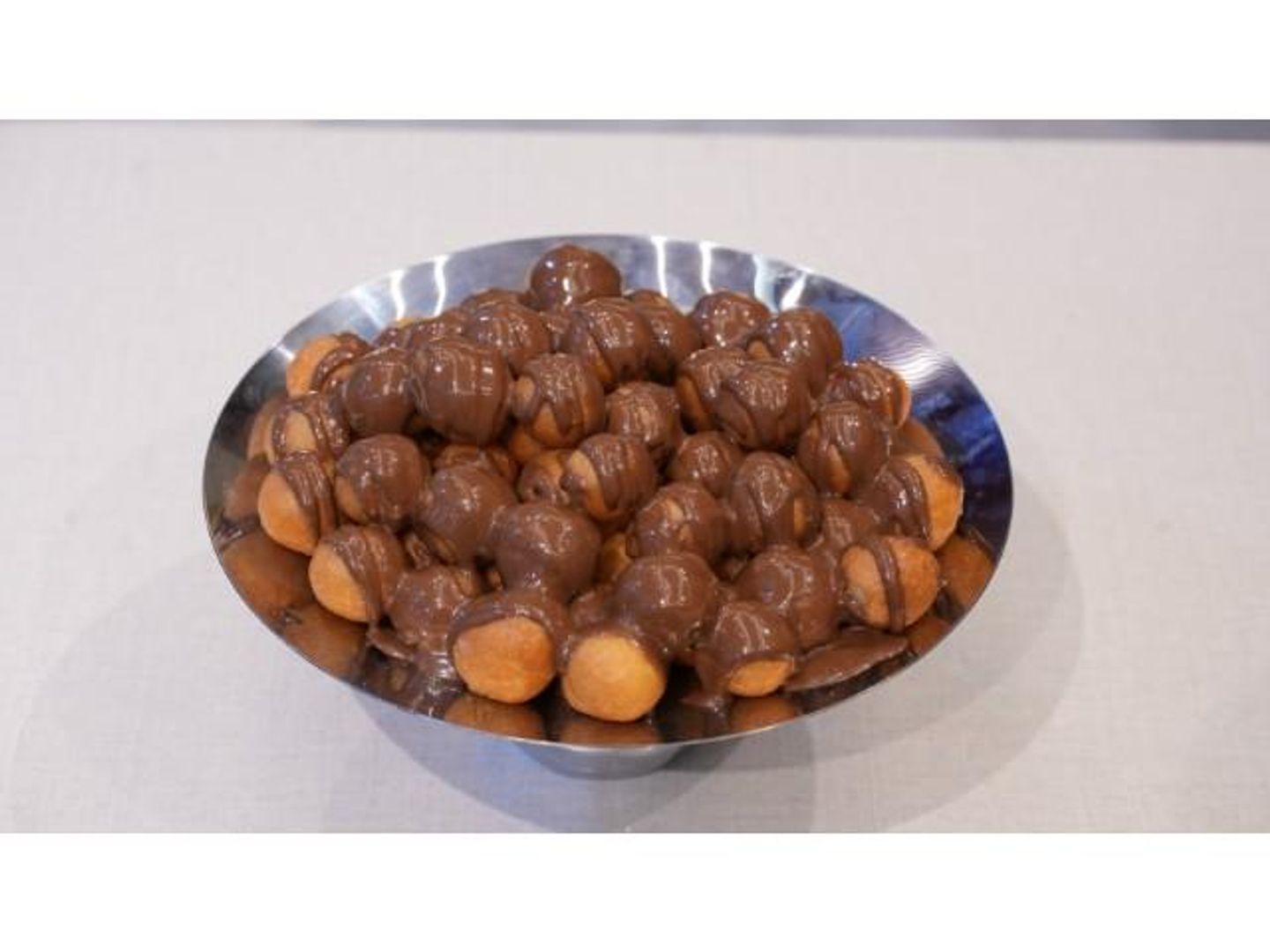لقيمات نوتيلا - صغير