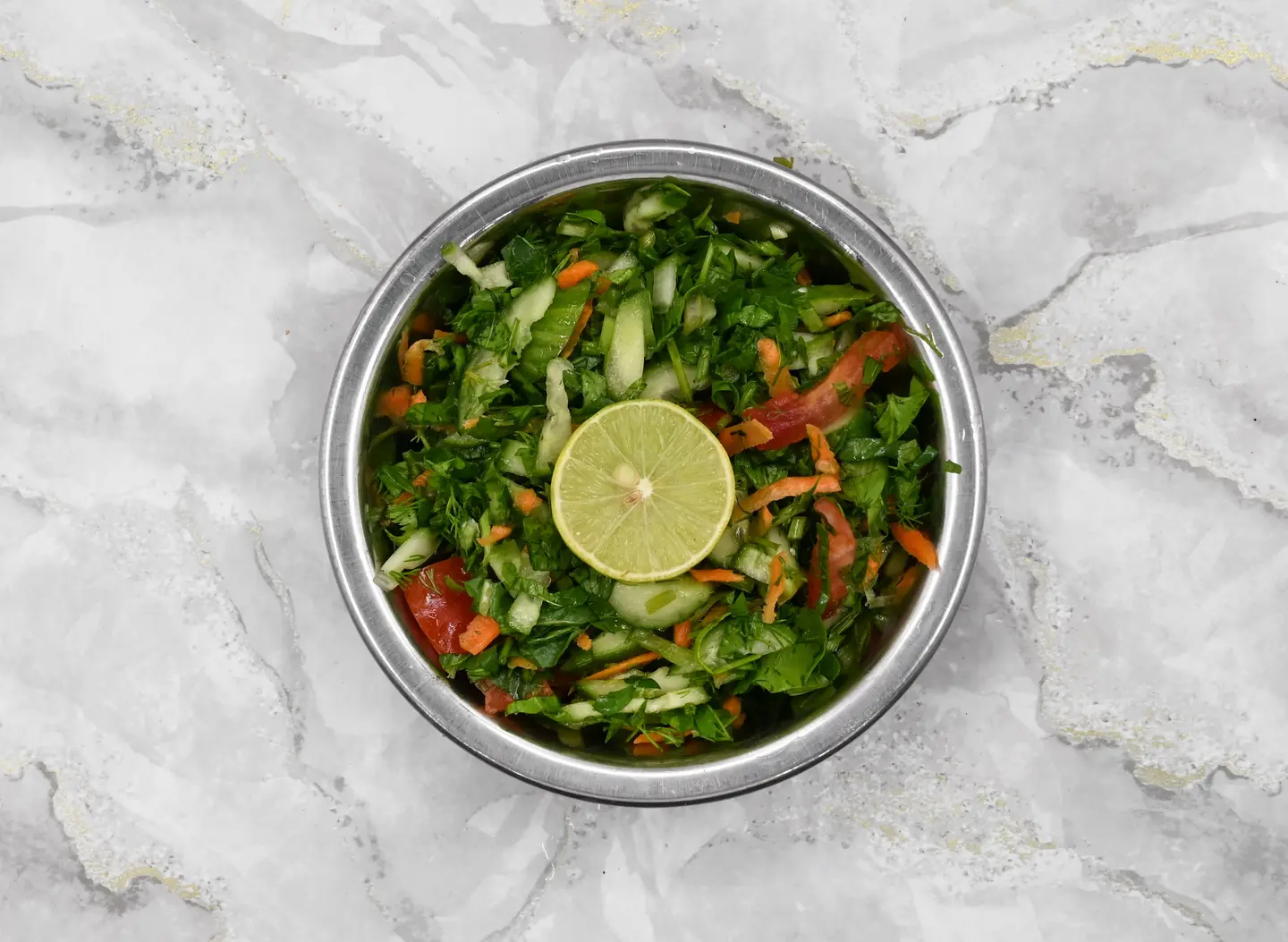 سلطة خضراء - وسط