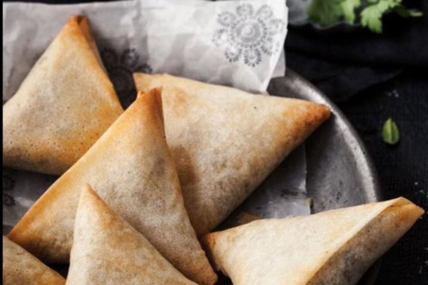 Samosa Cheese - Medium 25 Pieces P