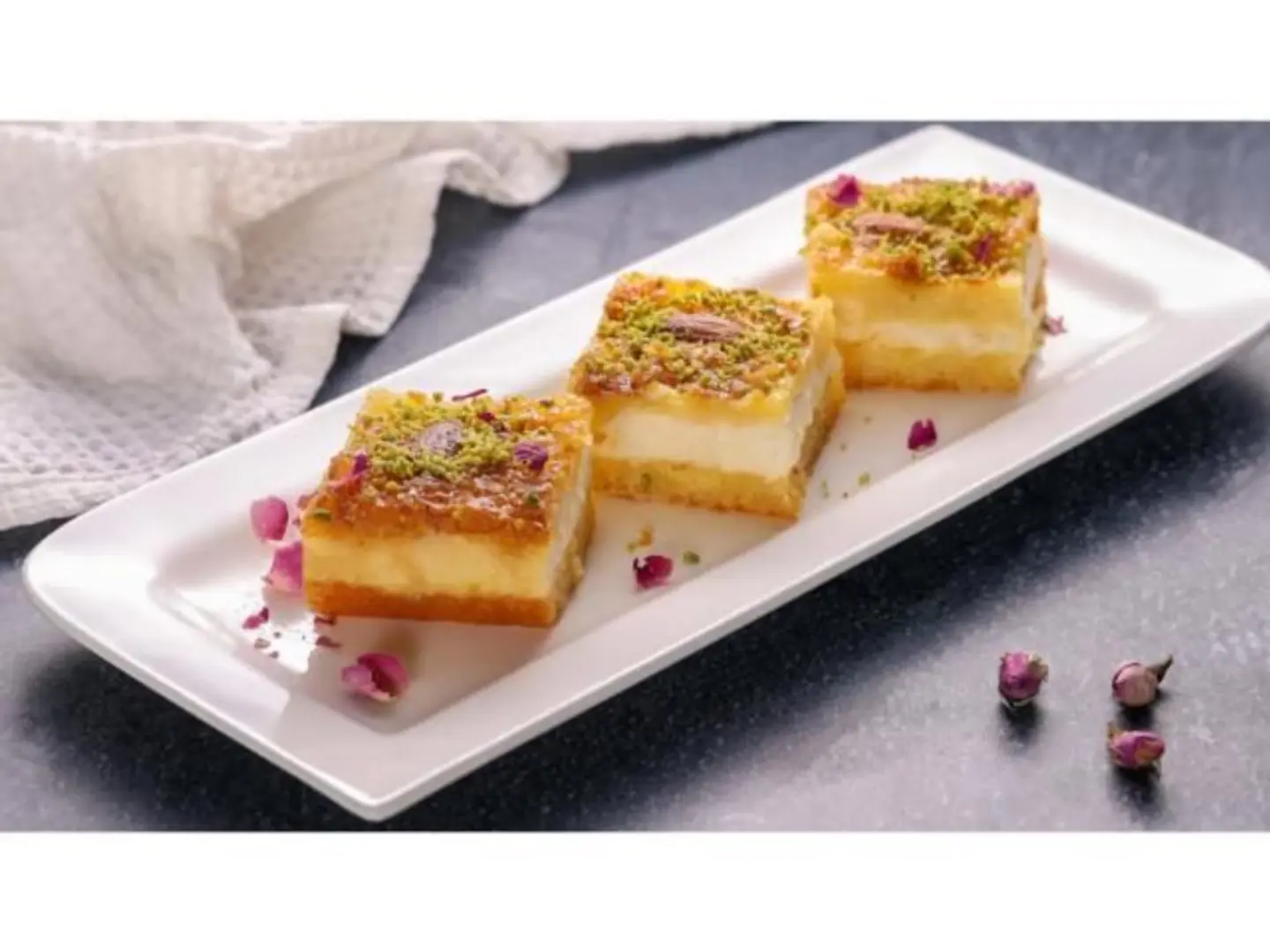 بسبوسة قشطة - صغير